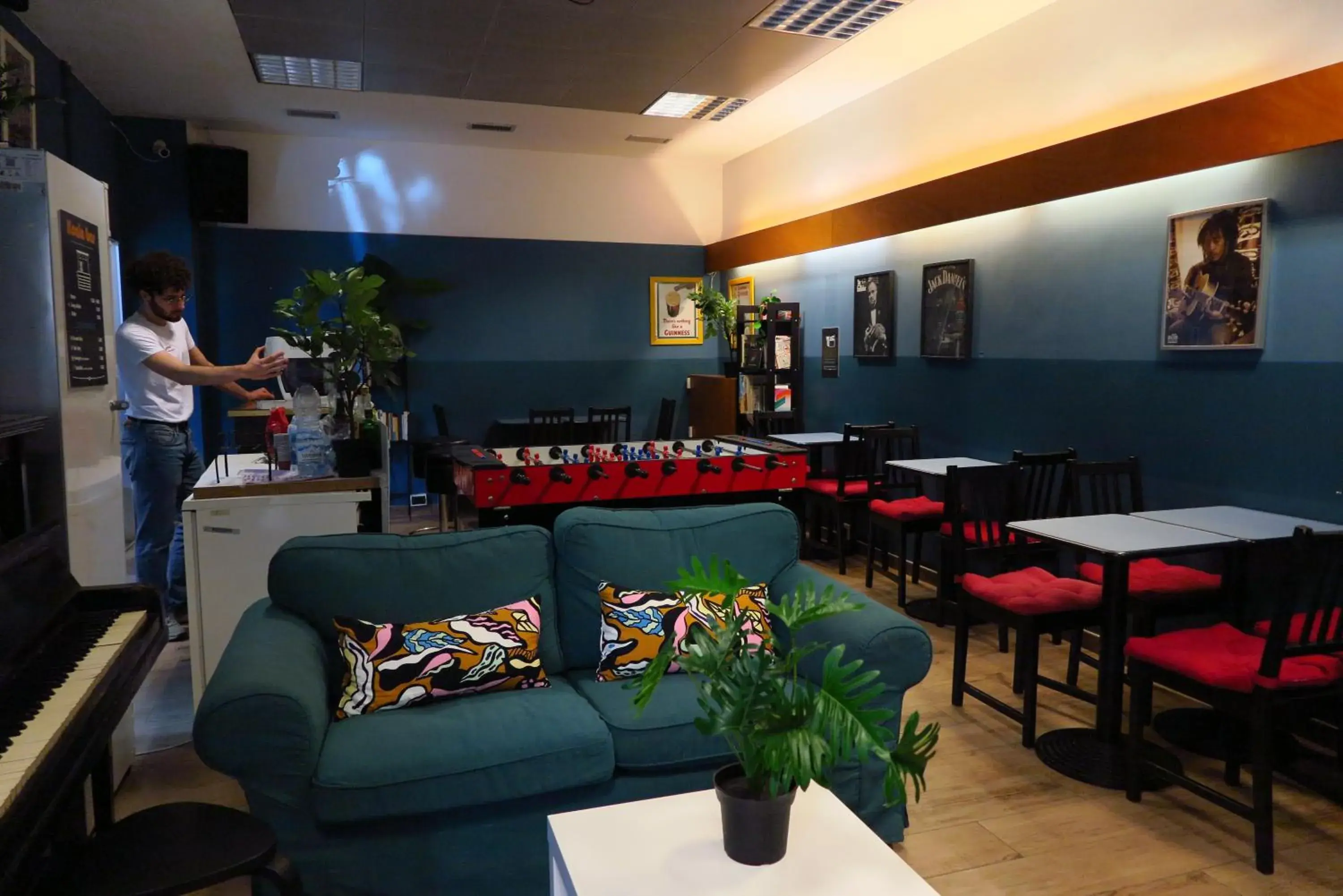 Living room, Restaurant/Places to Eat in Koala Hostel