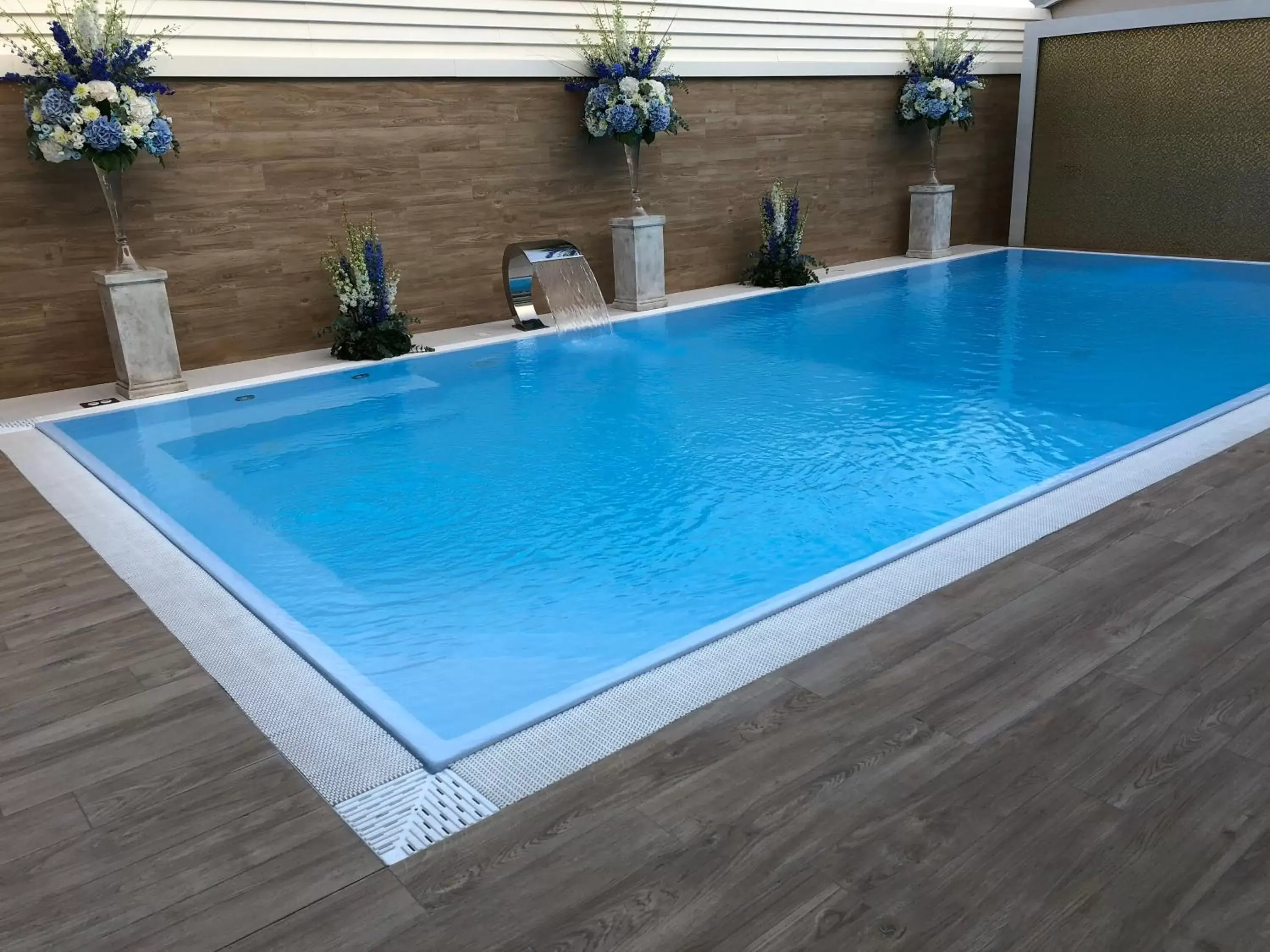 Swimming Pool in Hotel Smeraldo