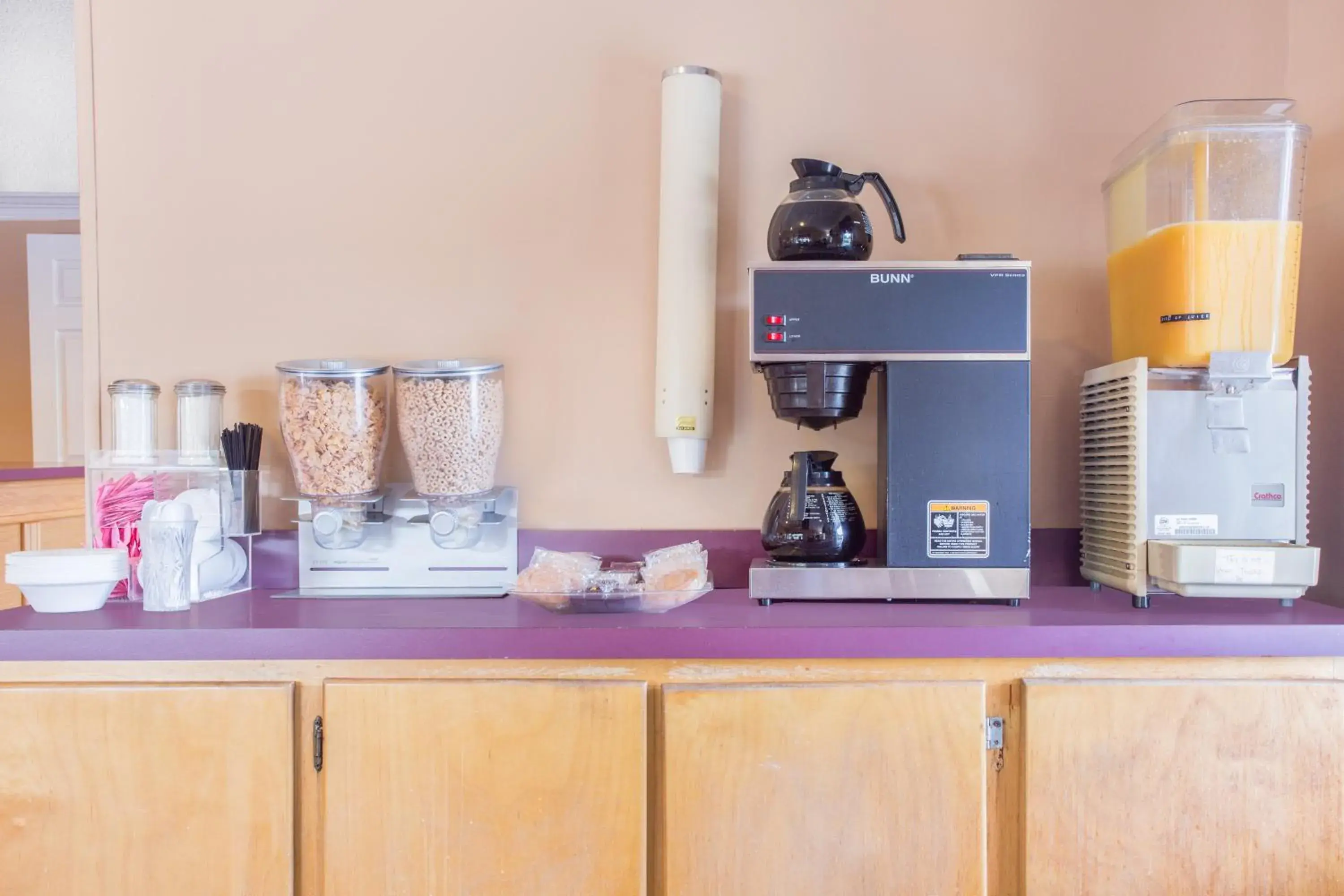 Food in Knights Inn - Augusta Food in Knights Inn - Augusta