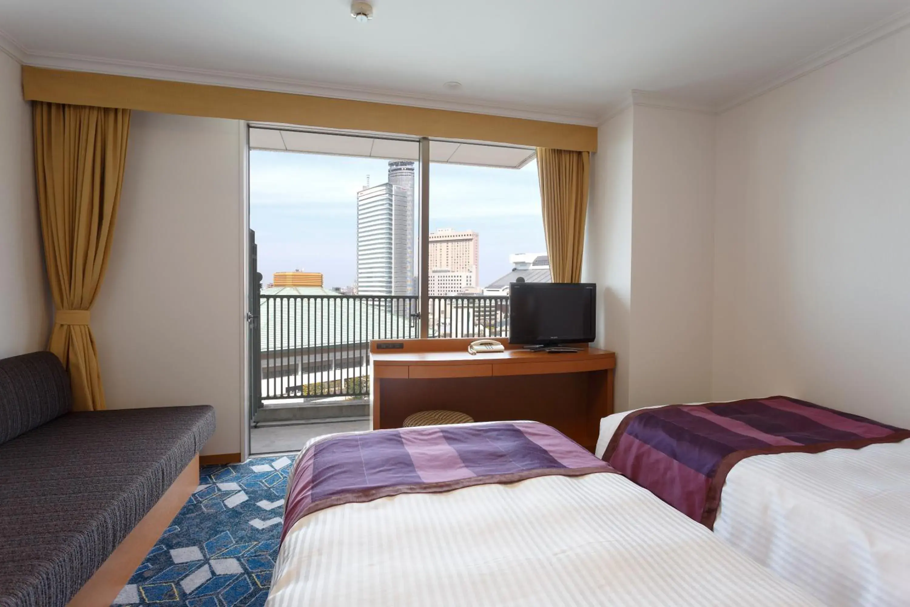 Bedroom, TV/Entertainment Center in Ryogoku View Hotel