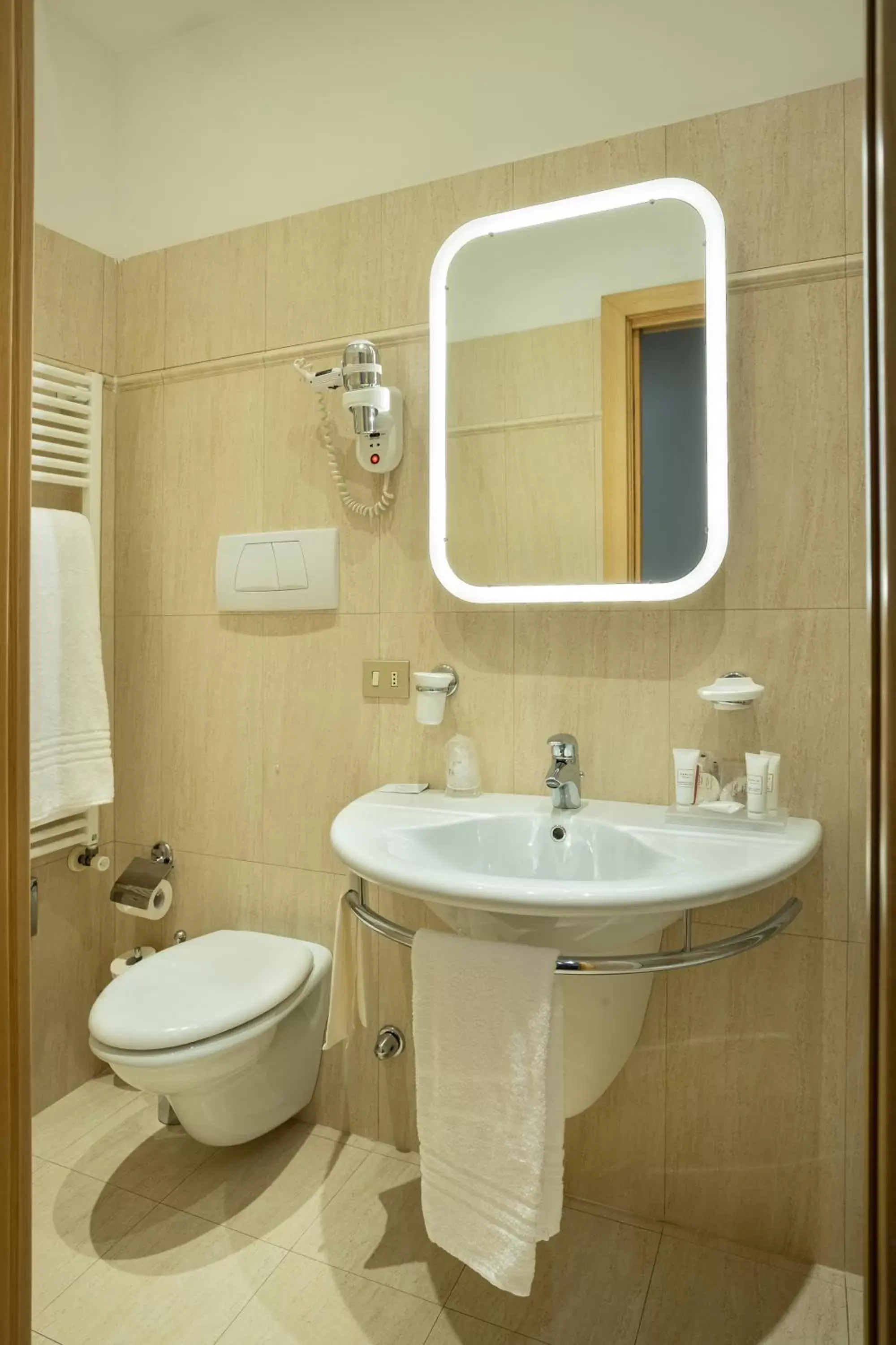 Bathroom in Best Western Plus Executive Hotel and Suites