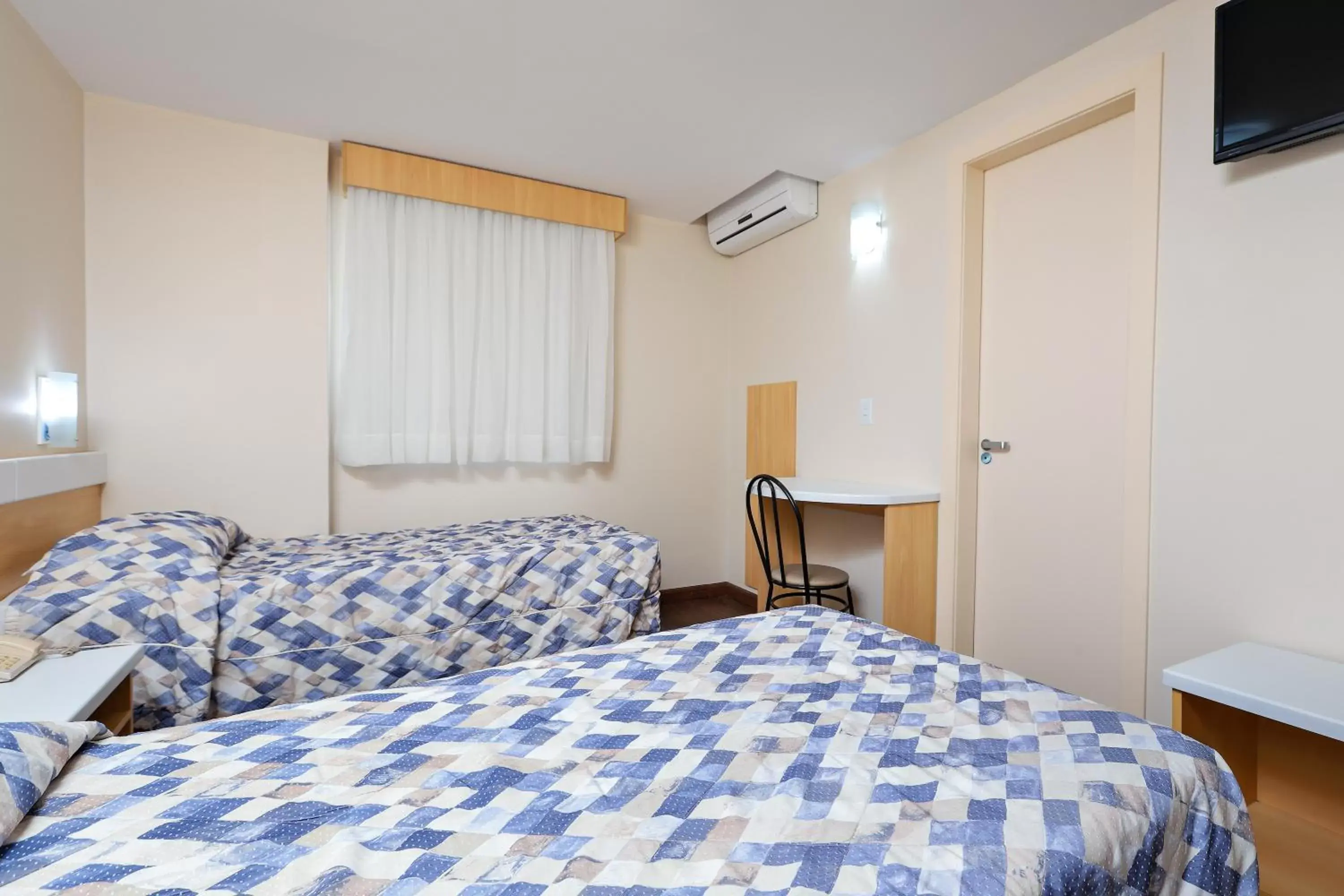 Bed in Hotel Express Terminal Tur - Rodoviária Porto Alegre Bed in Hotel Express Terminal Tur - Rodoviária Porto Alegre