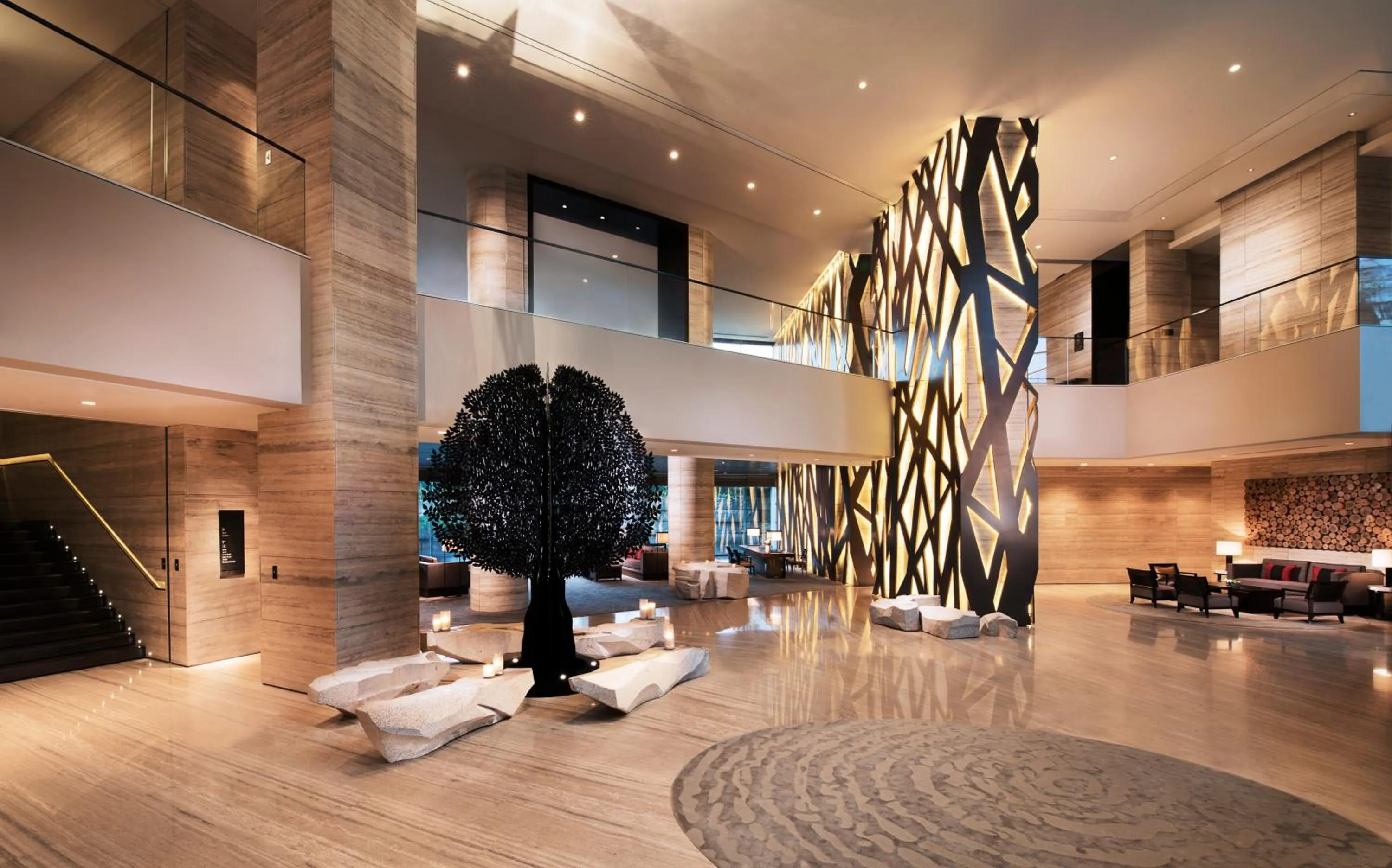 Lobby or reception in Banyantree Shanghai On the Bund - Tales rooftop bar boasts a jaw-dropping panoramic vista