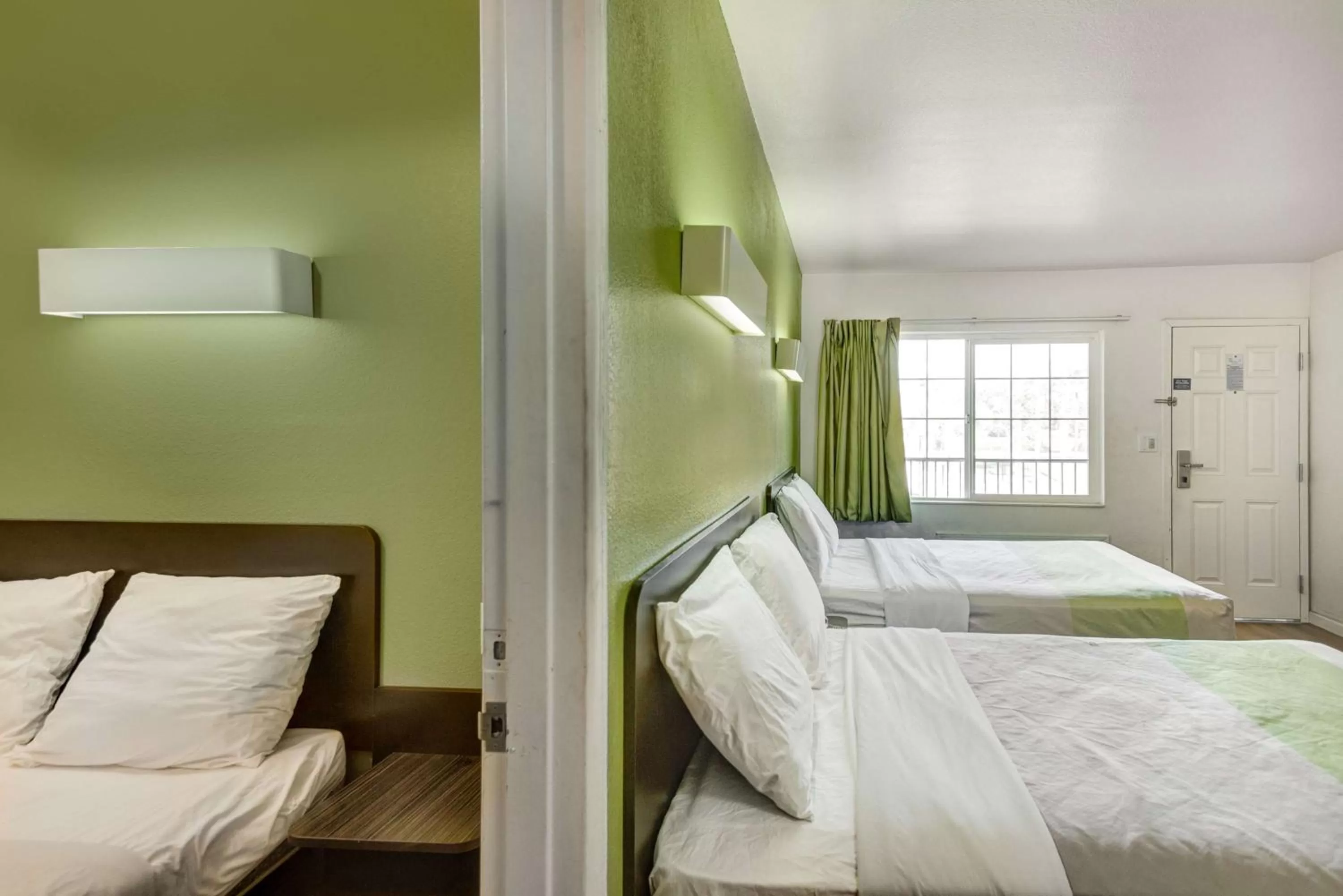 Photo of the whole room, Bed in Motel 6-Visalia, CA