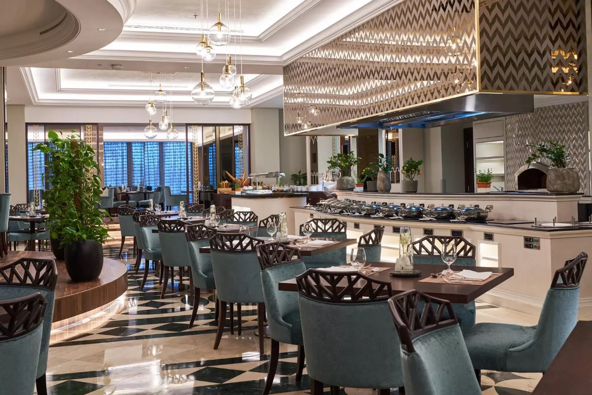 Restaurant/Places to Eat in The Diplomat Radisson Blu Hotel Residence & Spa