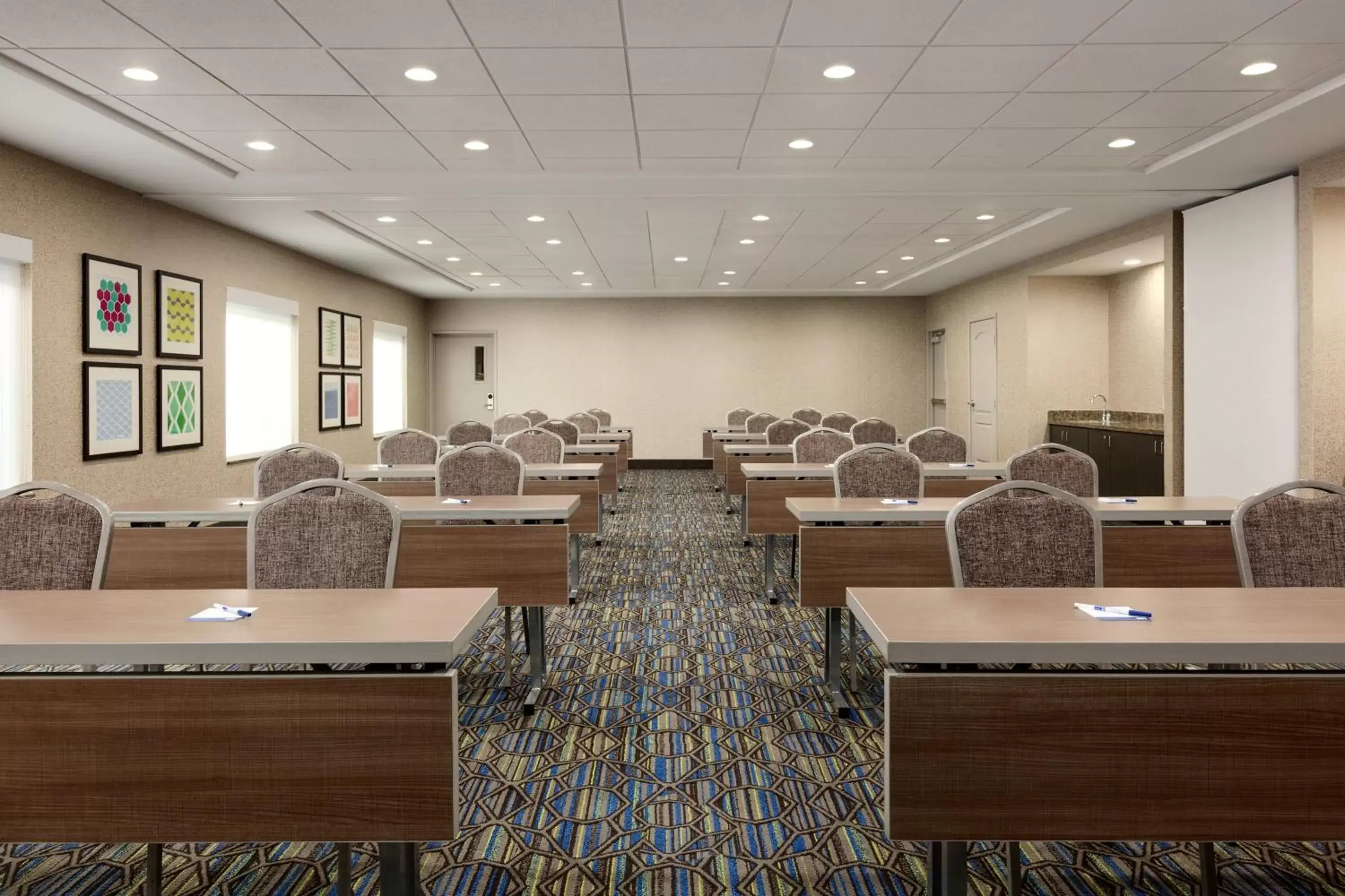 Meeting/conference room in Holiday Inn Express Hotel & Suites Merced, an IHG Hotel