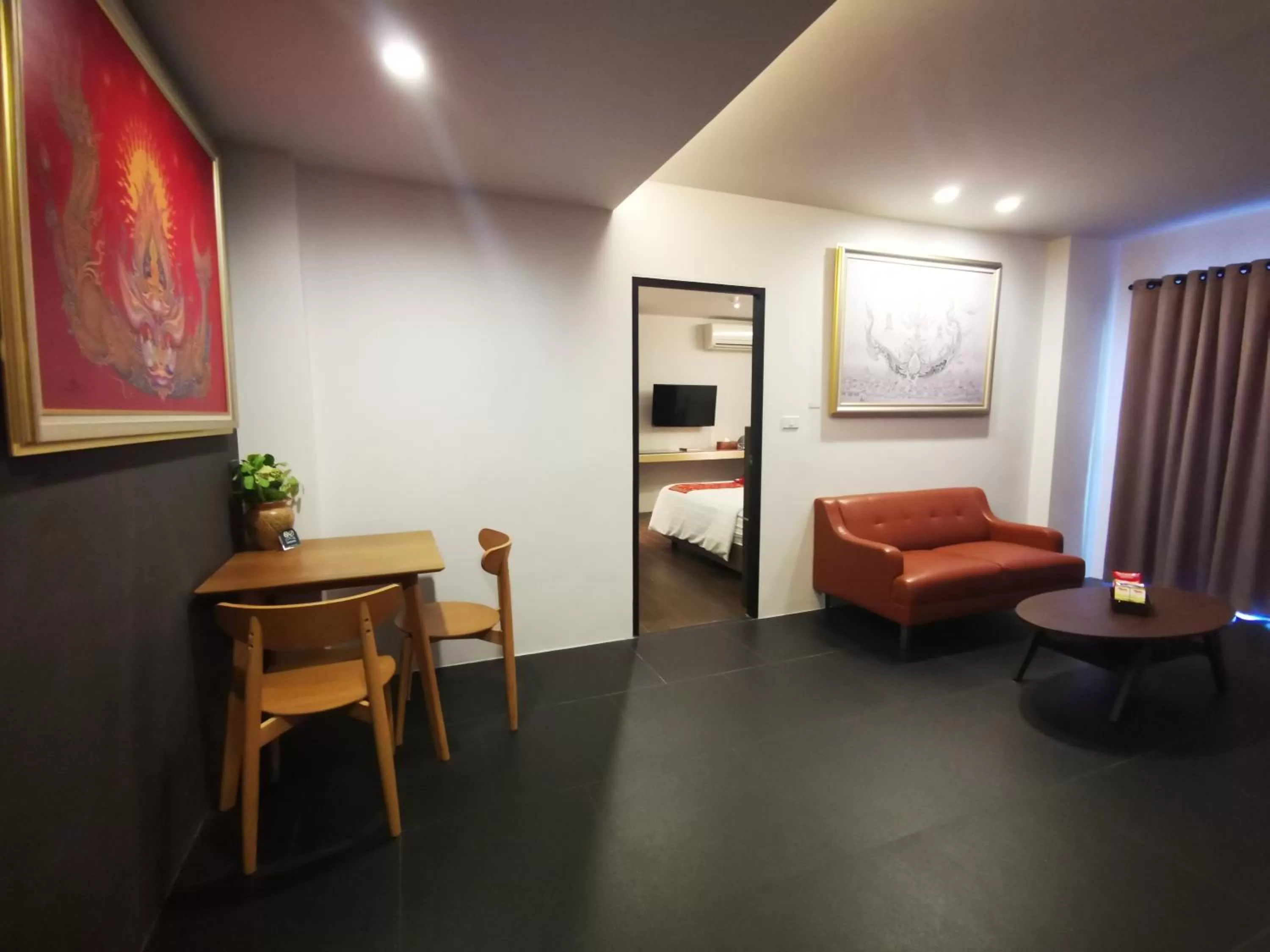 Dining area in Mandy Nok Hotel