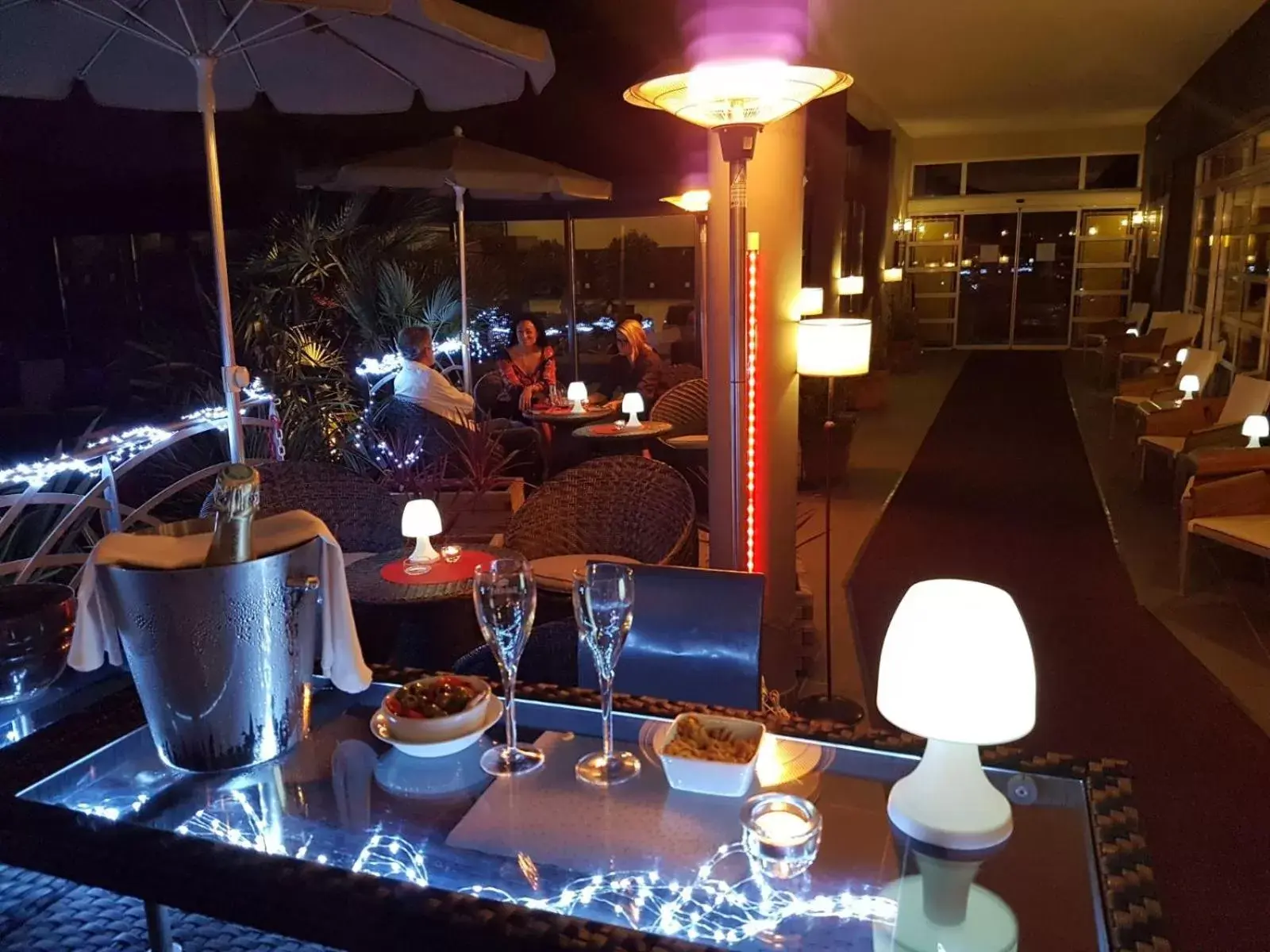 Lounge or bar, Restaurant/Places to Eat in Logis Hôtel La Fauceille