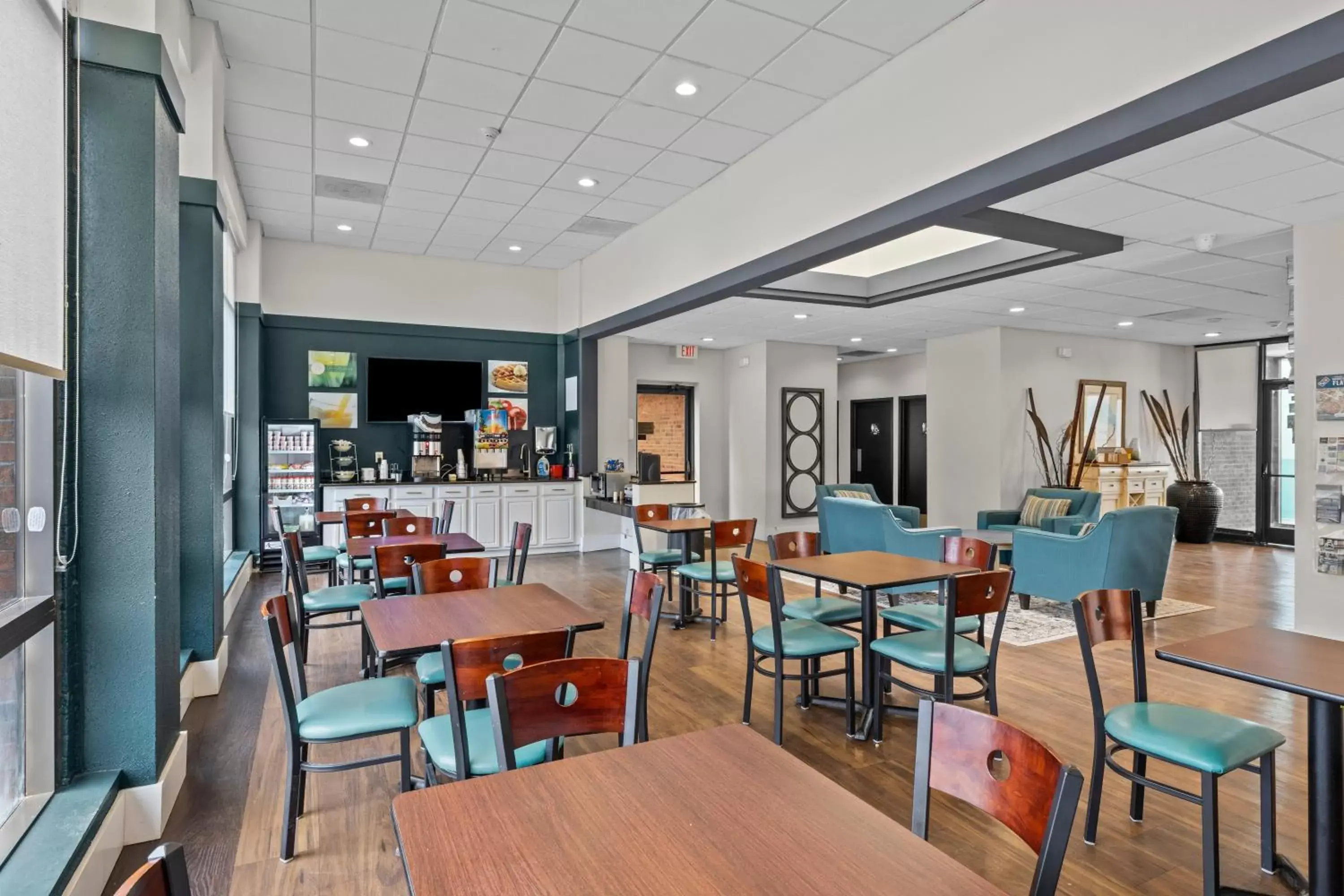 Breakfast, Restaurant/Places to Eat in Garnet Inn & Suites, Morehead City near Atlantic Beach