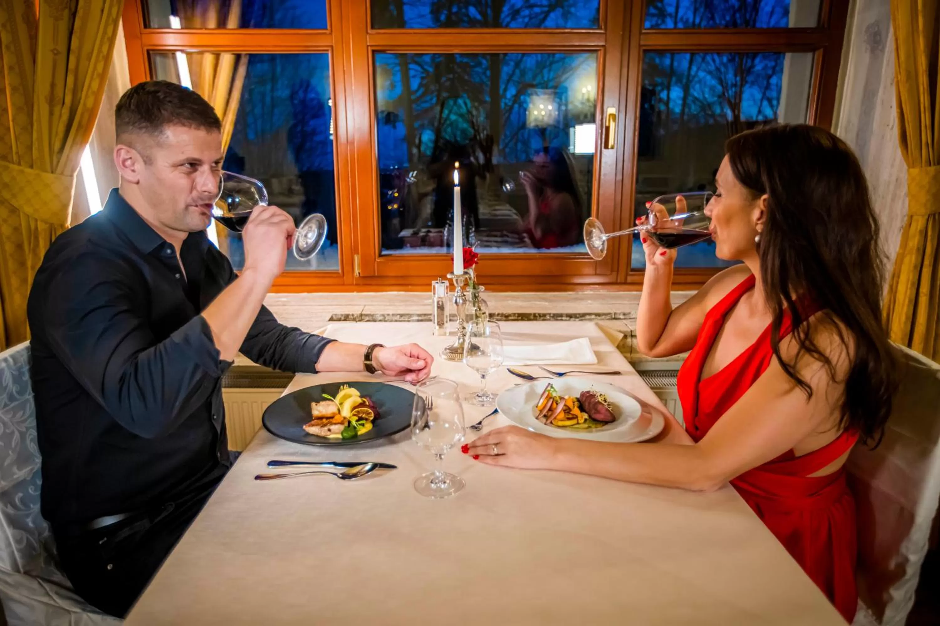 Restaurant/places to eat in Grand Hotel Praha