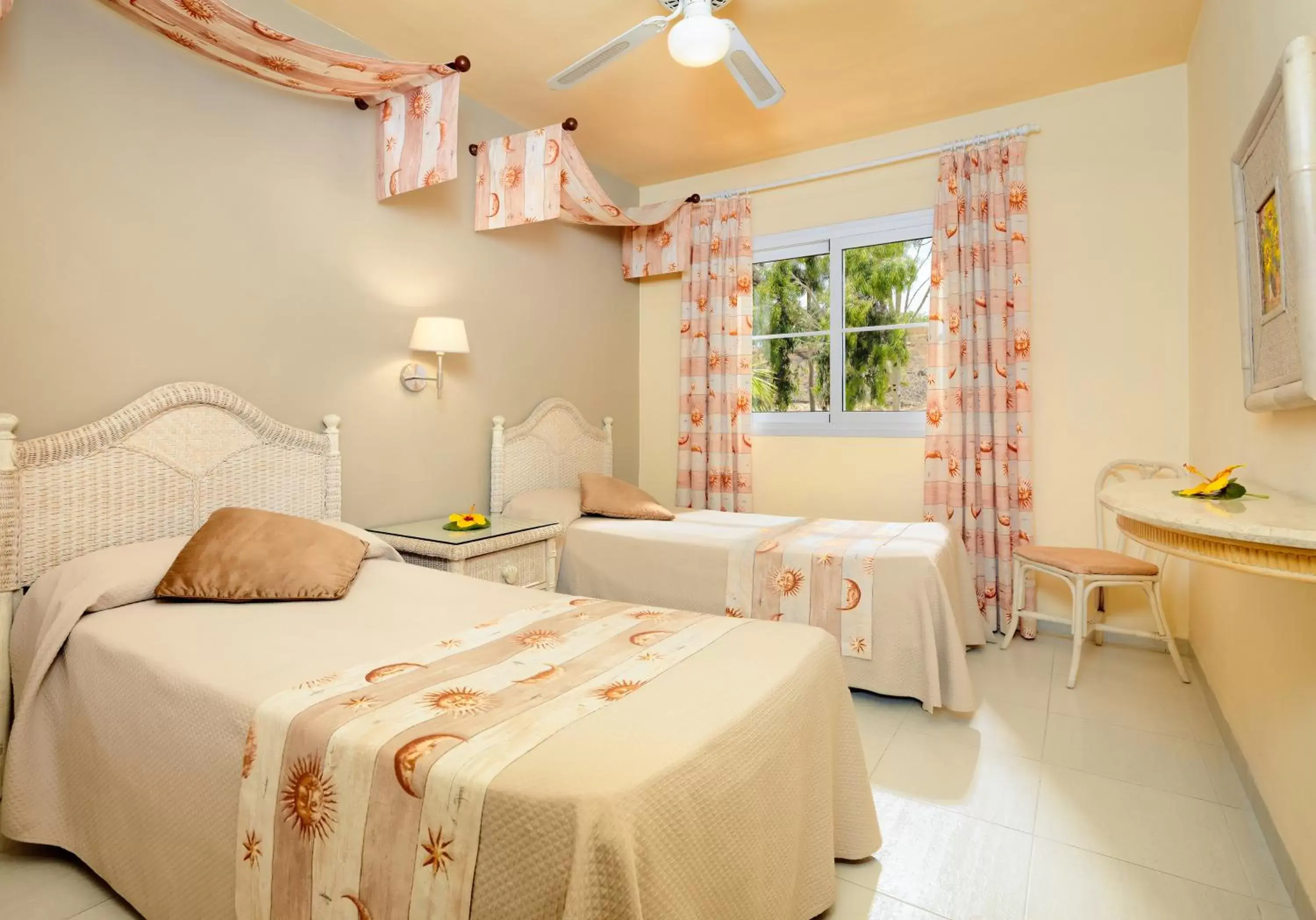 Bedroom, Bed in Gran Oasis Resort