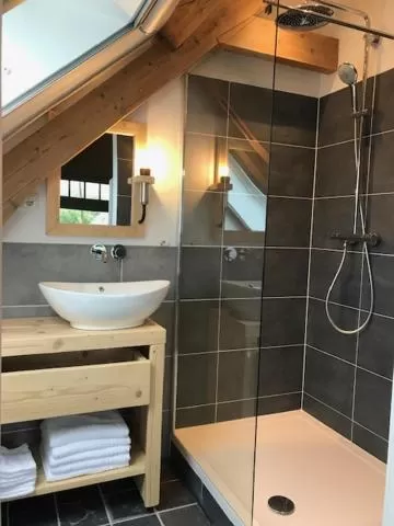 Bathroom in De Hostee