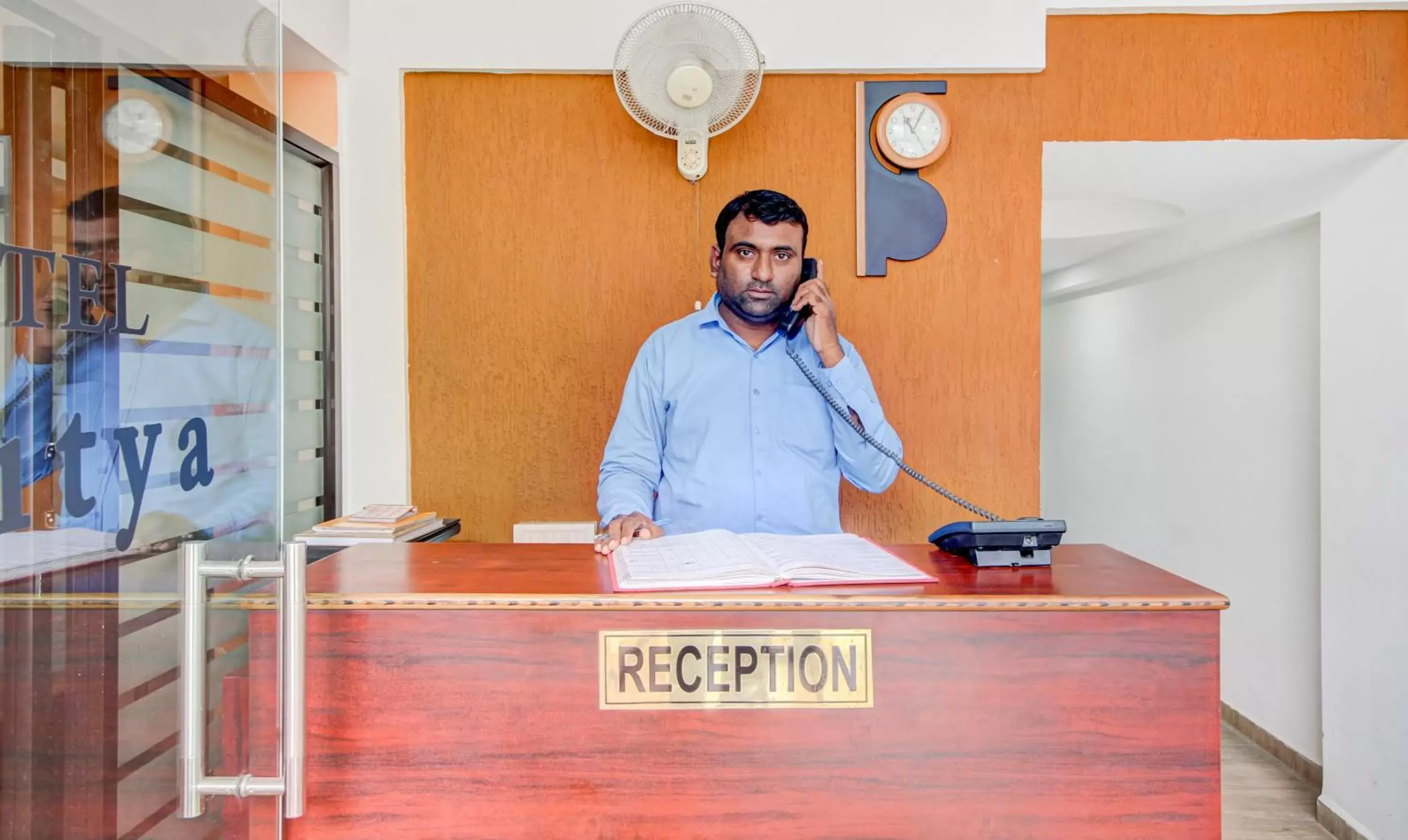 Lobby or reception in Itsy Hotels Aditya Lobby or reception in Itsy Hotels Aditya