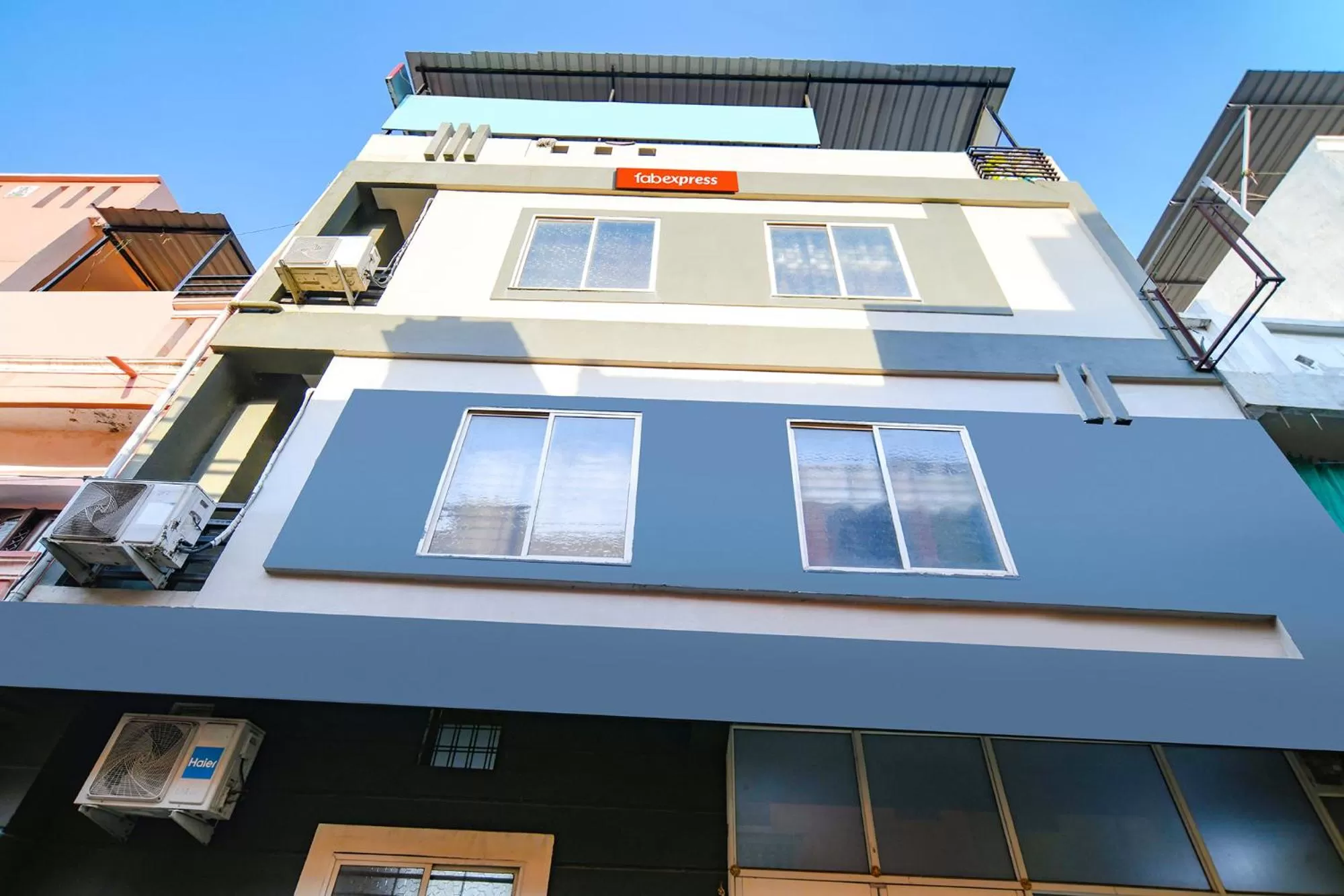 Property Building in FabExpress Royal Palace Inn