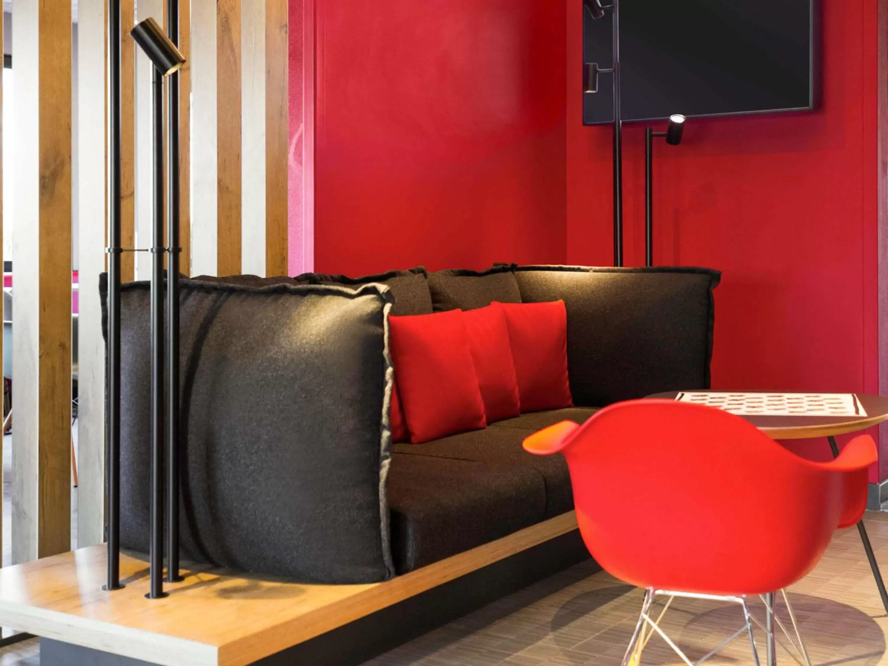 On site, Seating Area in ibis Hotel Brussels Airport
