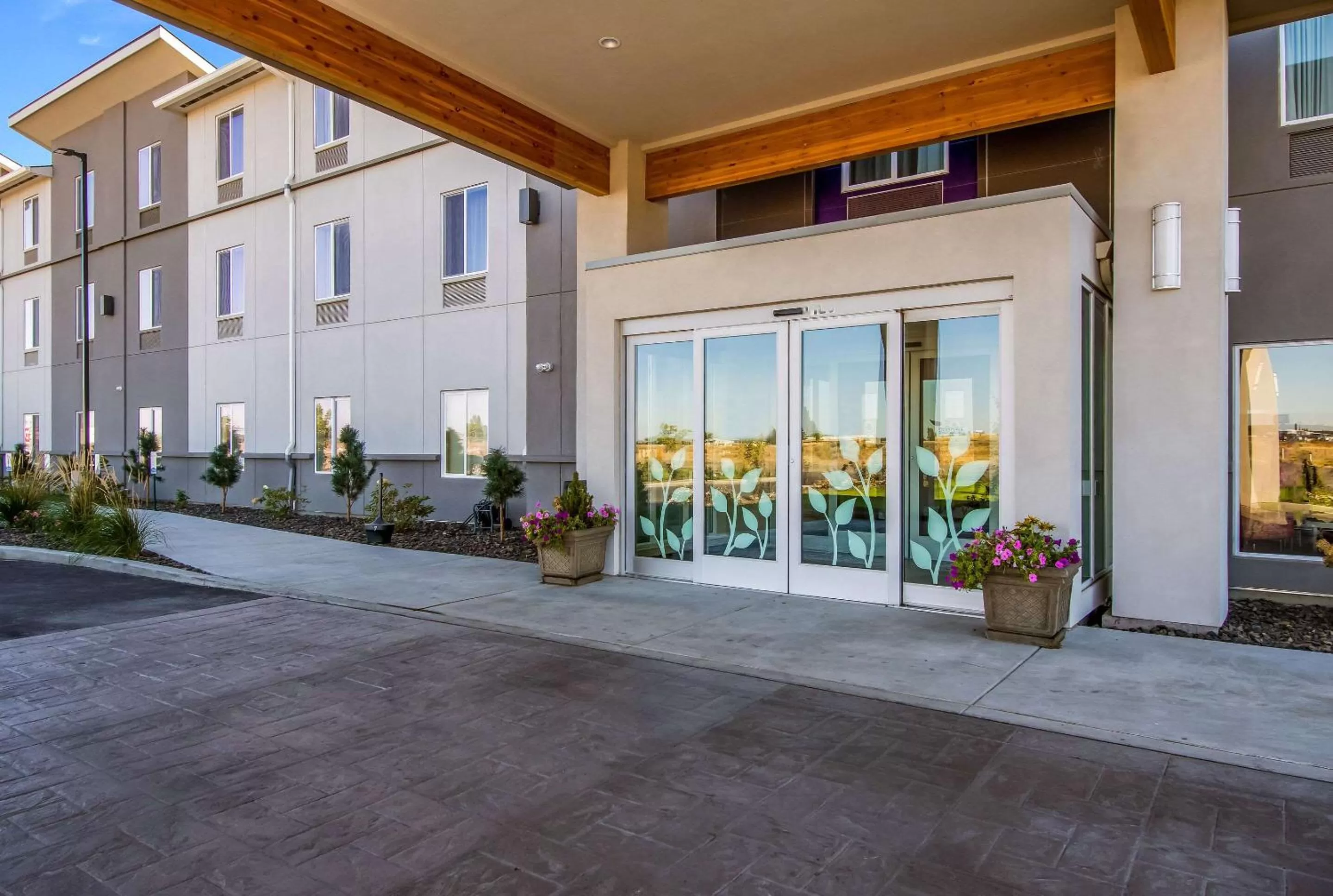 Property building in Sleep Inn Boardman