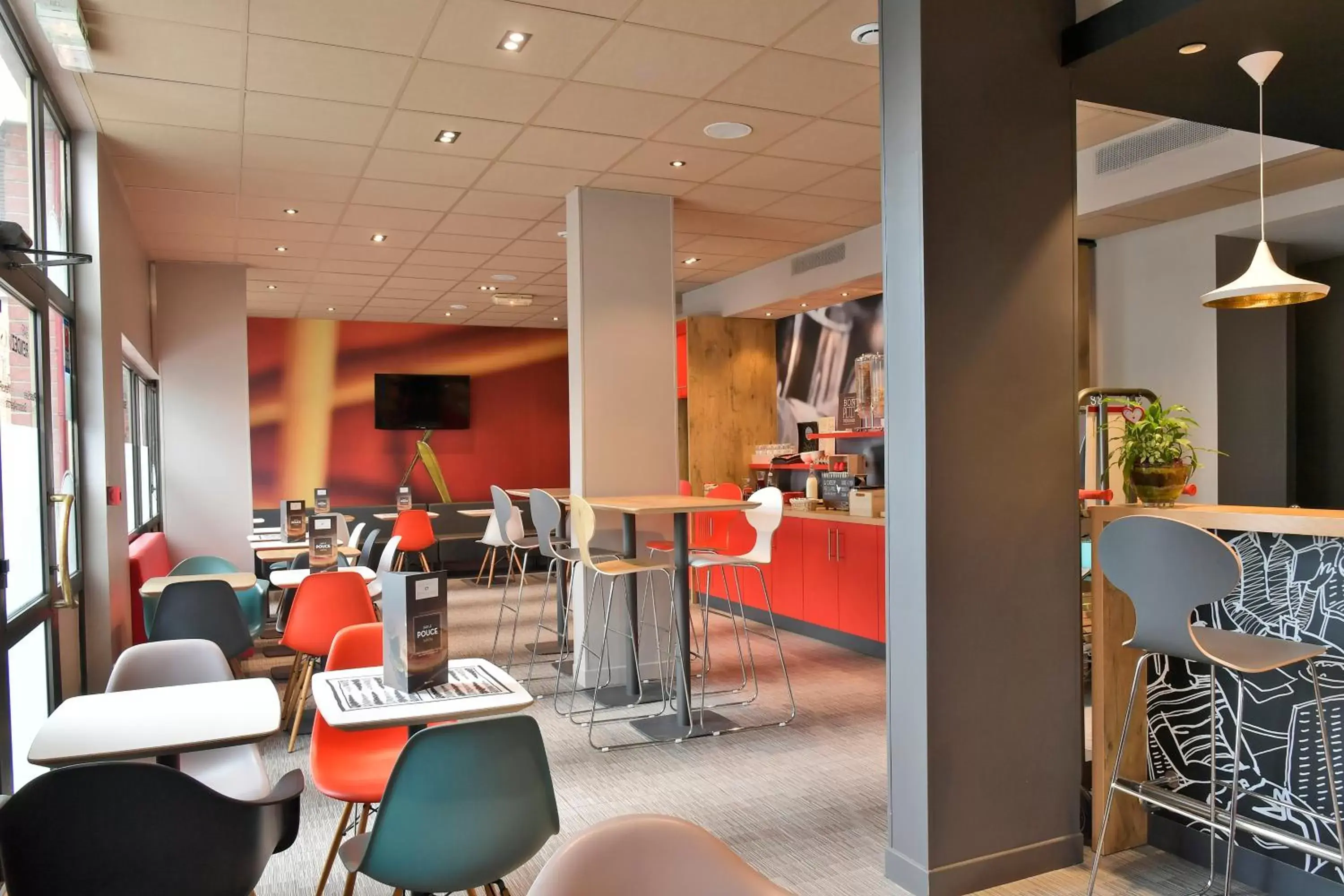 Banquet/Function facilities, Restaurant/Places to Eat in ibis Saint Quentin Basilique