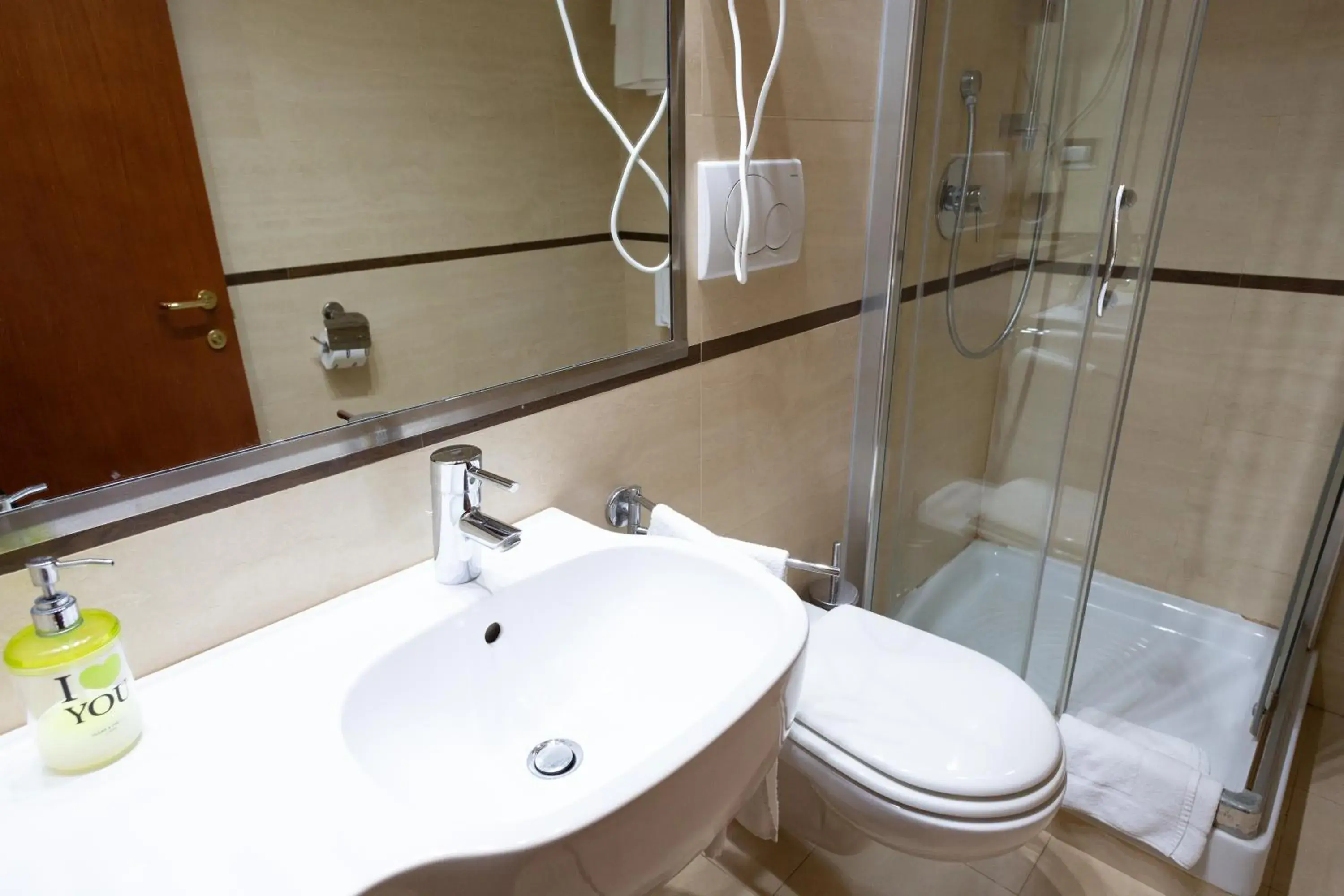 Shower, Bathroom in Cervara Park Hotel