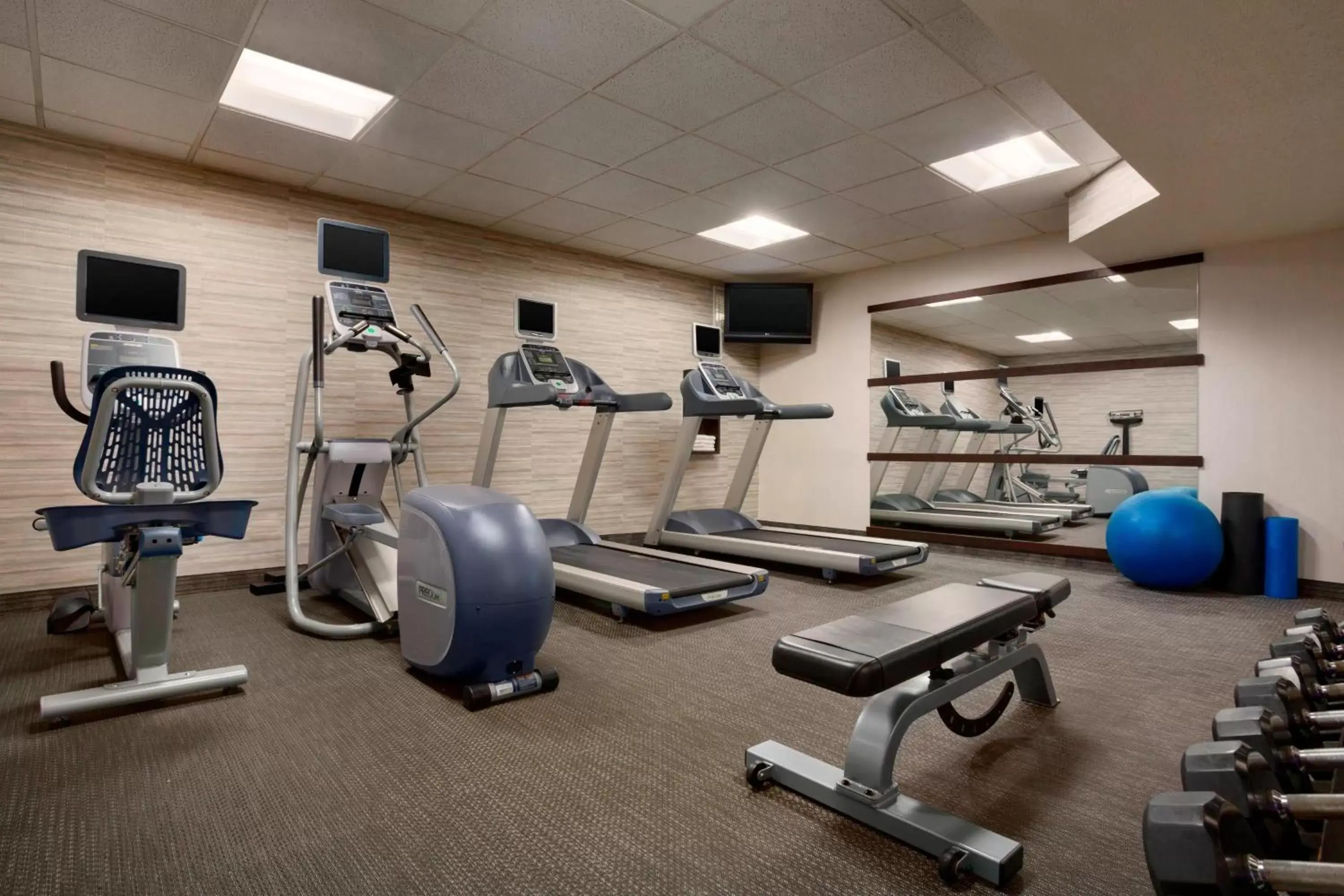 Fitness centre/facilities, Fitness Center/Facilities in Courtyard by Marriott Champaign