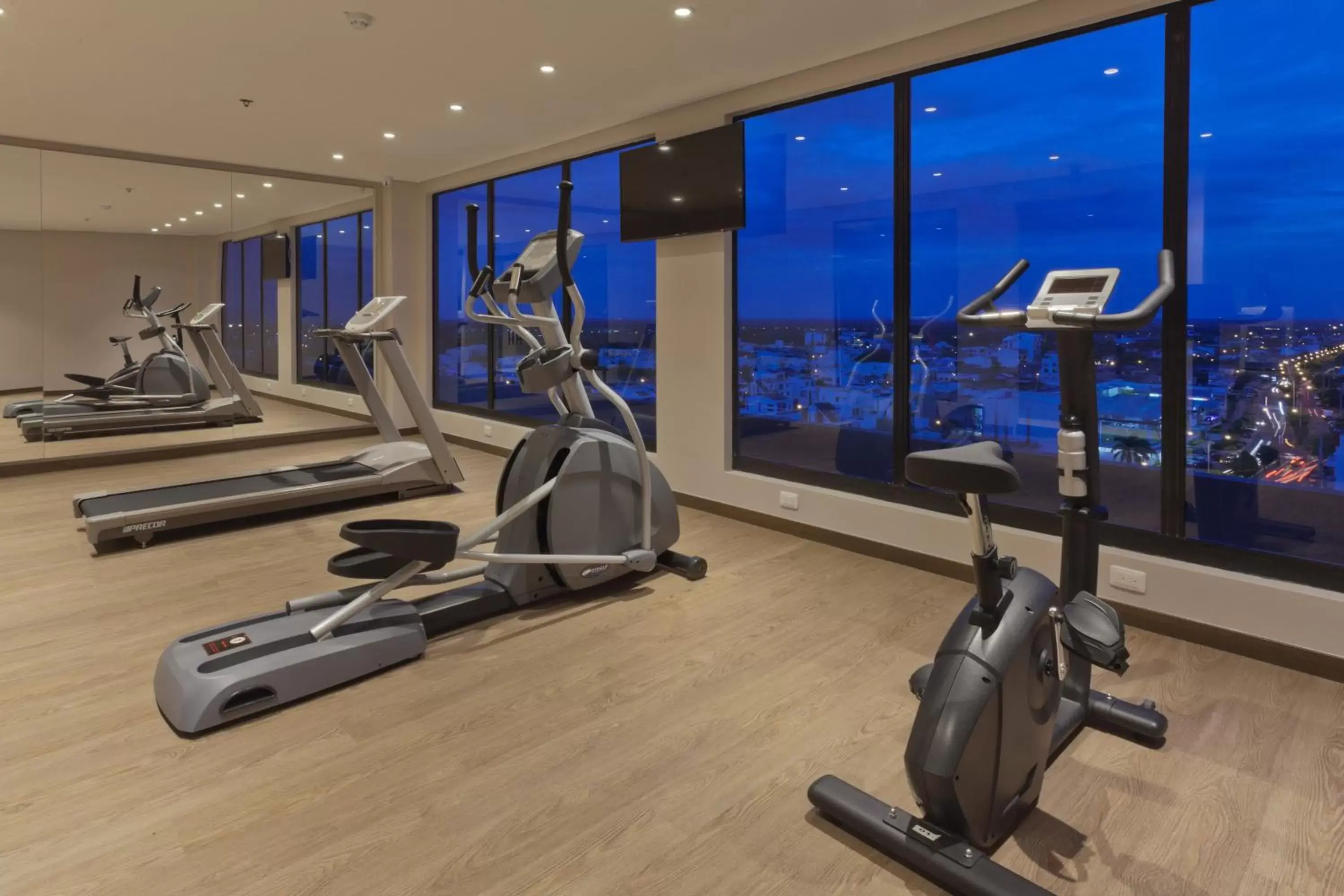 Fitness centre/facilities, Fitness Center/Facilities in Holiday Inn Express Yopal, an IHG Hotel