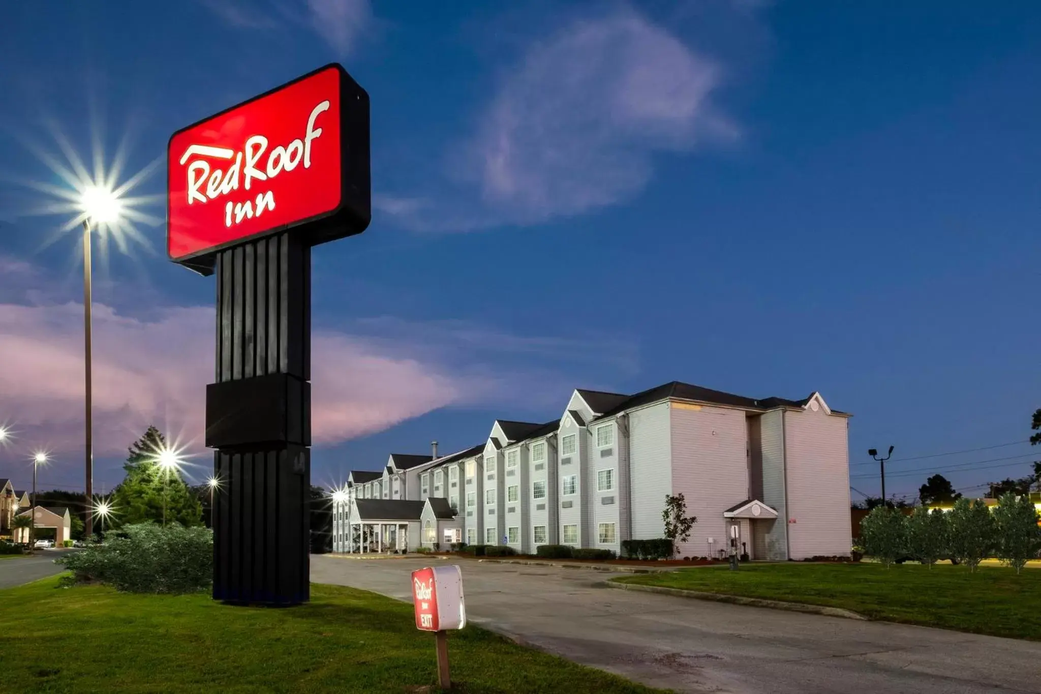 Property Building in Red Roof Inn Sulphur