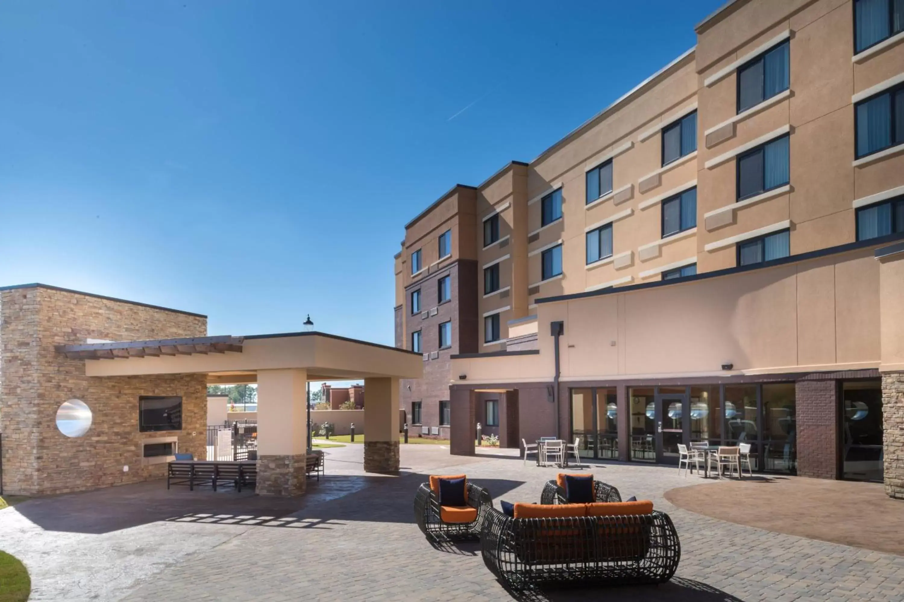 Other, Property Building in Courtyard by Marriott Jacksonville