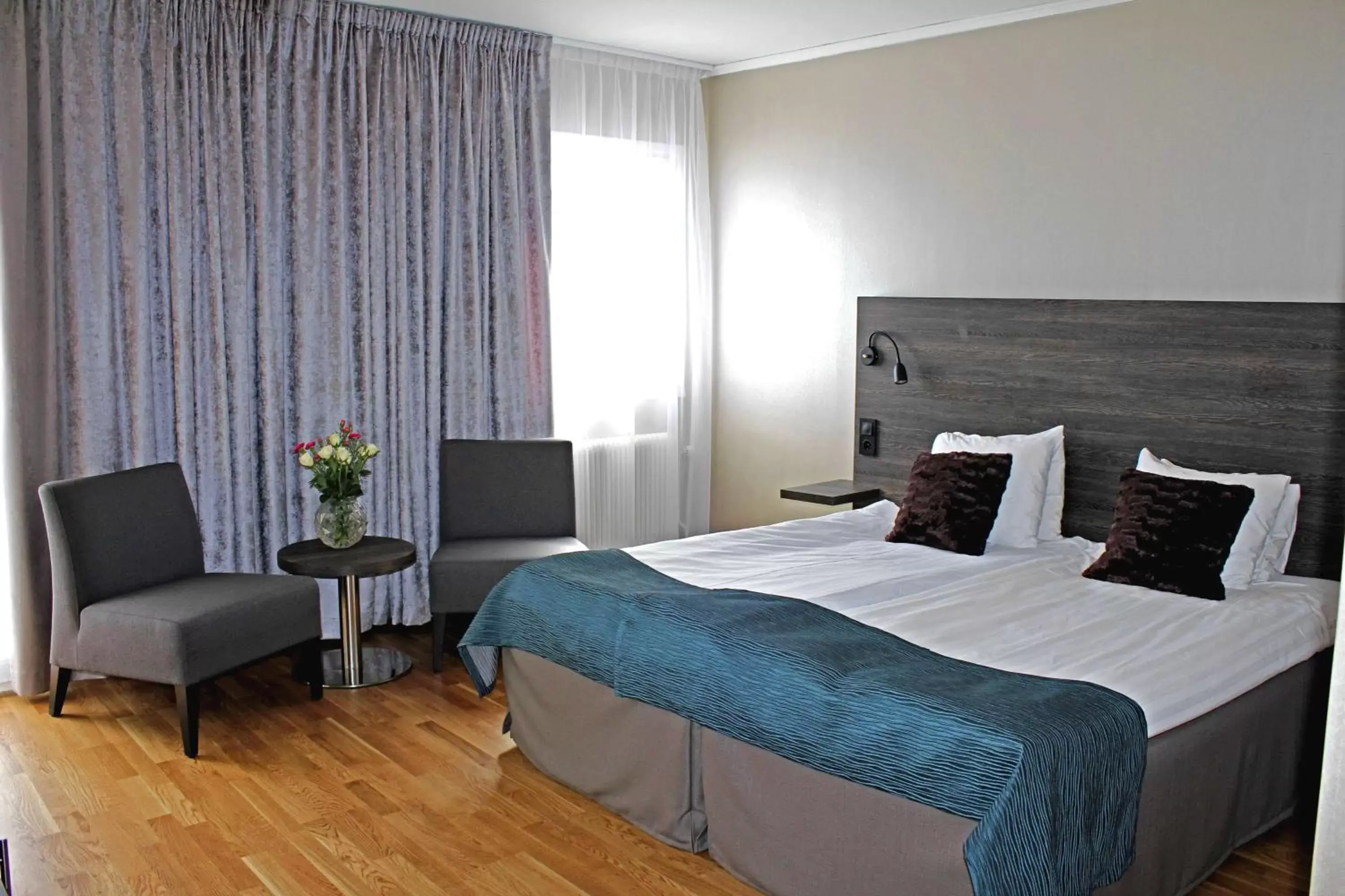 Photo of the whole room, Bed in Best Western Motala Stadshotell