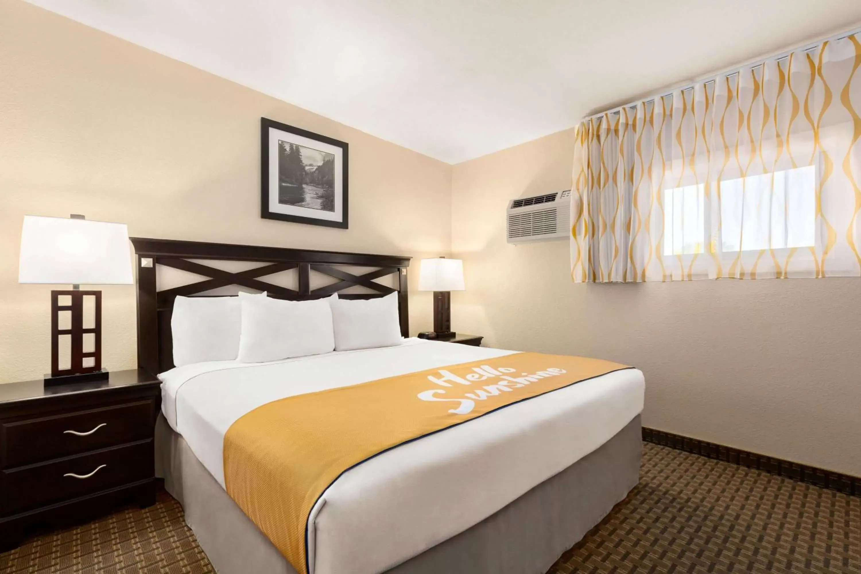 Photo of the whole room, Bed in Days Inn by Wyndham Cortez