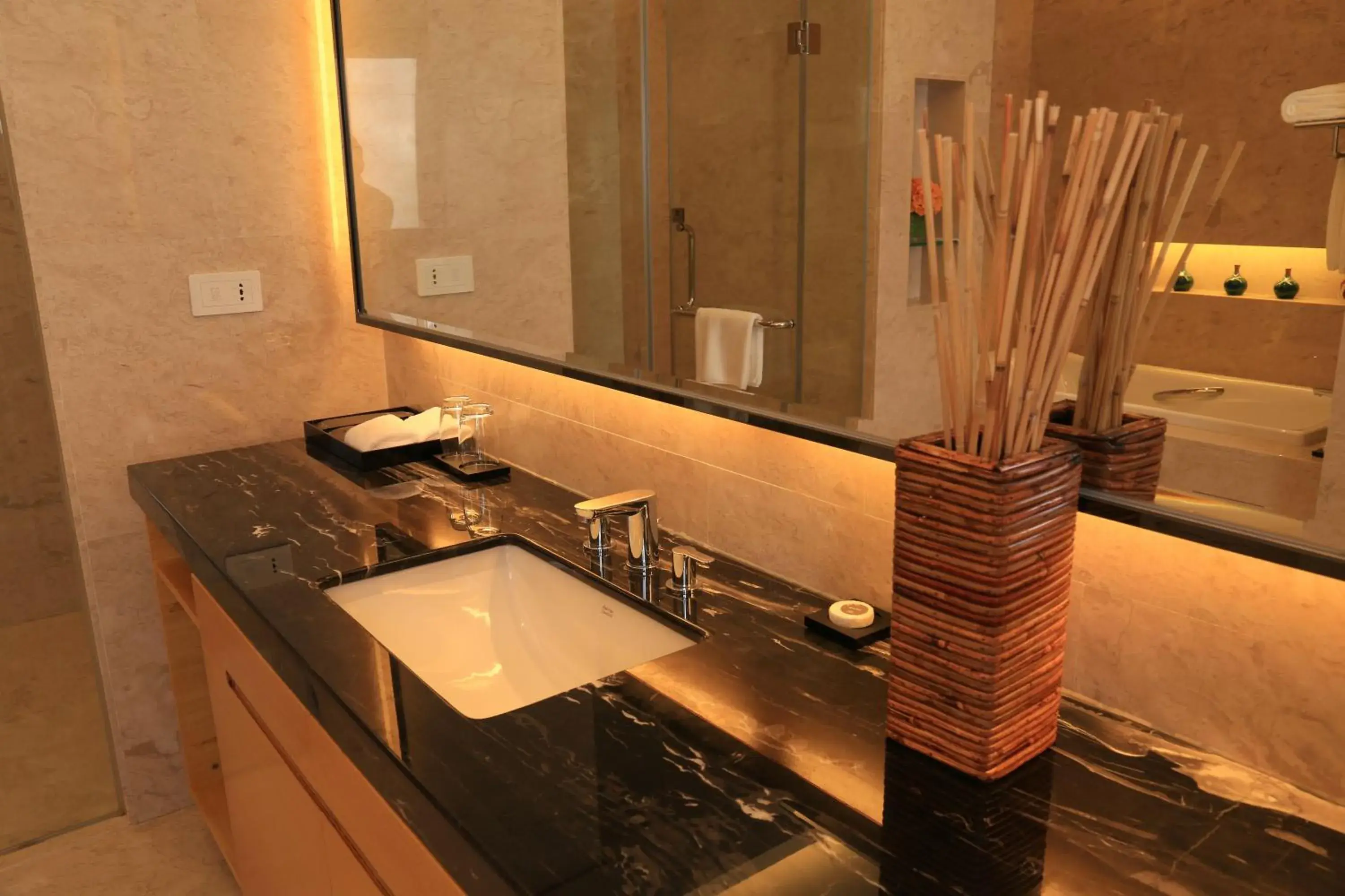 Bathroom in Changfeng Gloria Plaza Hotel