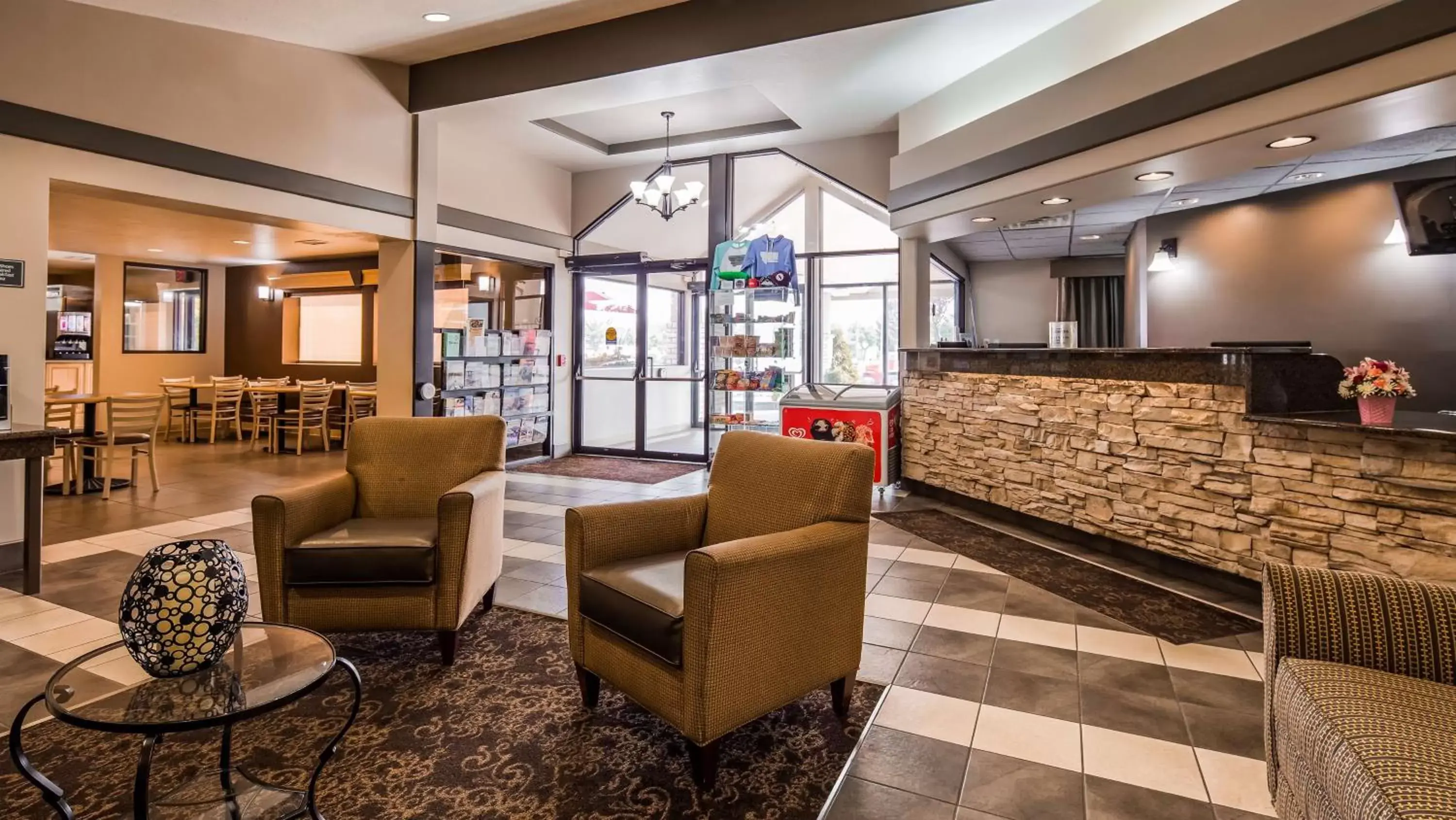 Lobby or reception, Lounge/Bar in Best Western Plus Great Northern Inn
