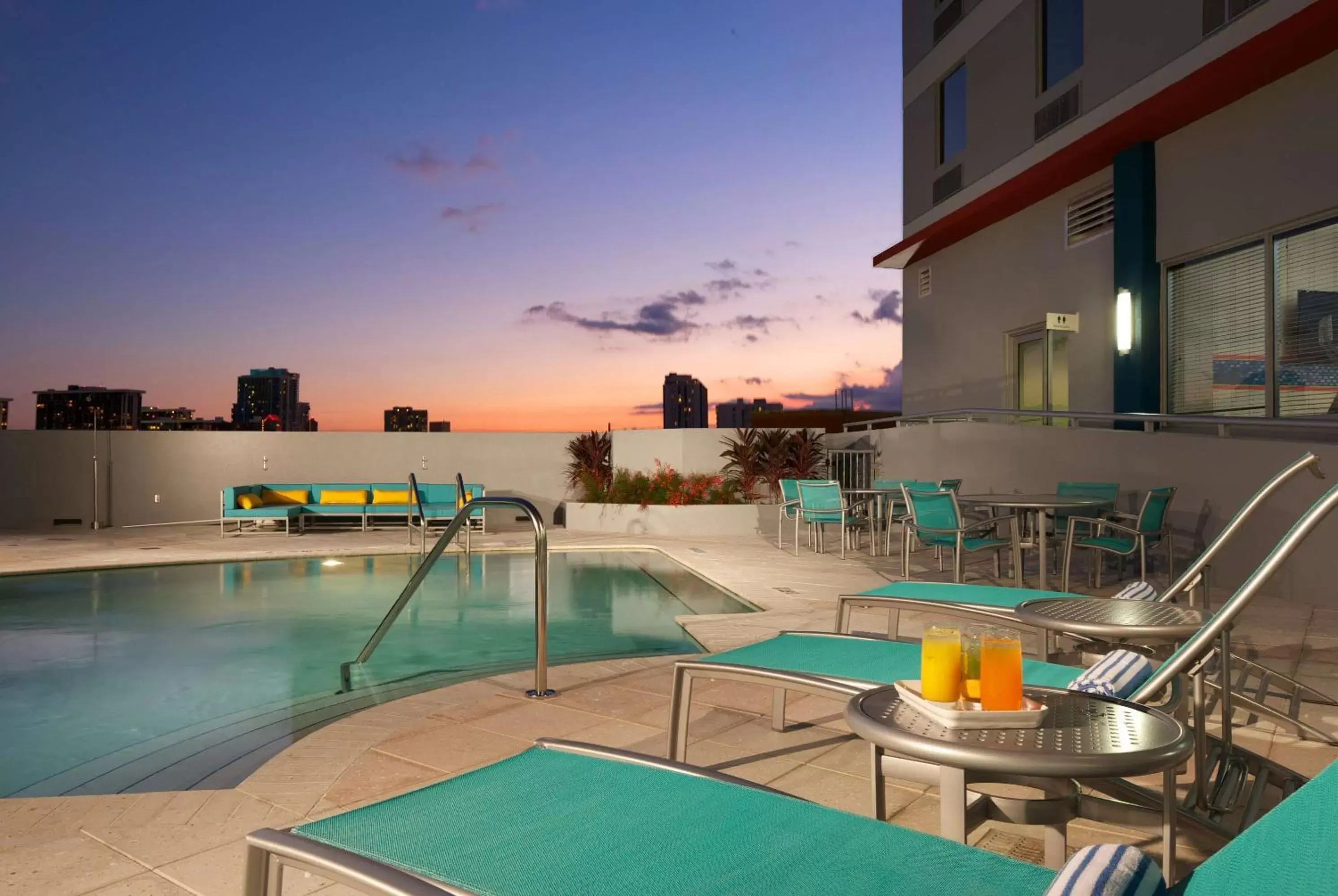Pool view, Swimming Pool in Hampton Inn & Suites by Hilton Miami Downtown/Brickell