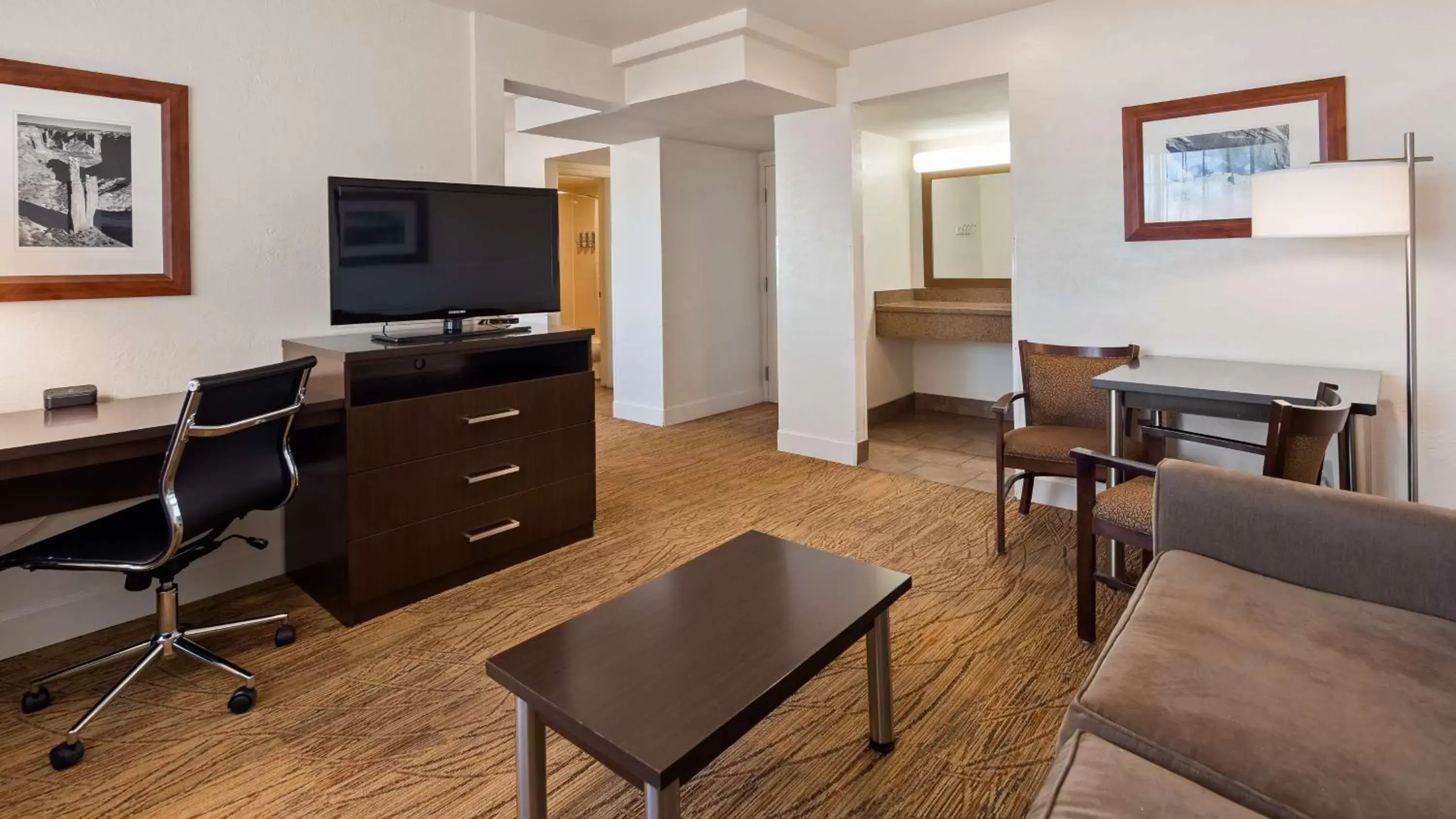 Photo of the whole room, TV/Entertainment Center in Best Western Pony Soldier Inn & Suites