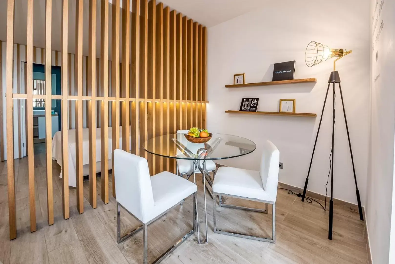 Seating area, Dining Area in Estrela da Luz Resort