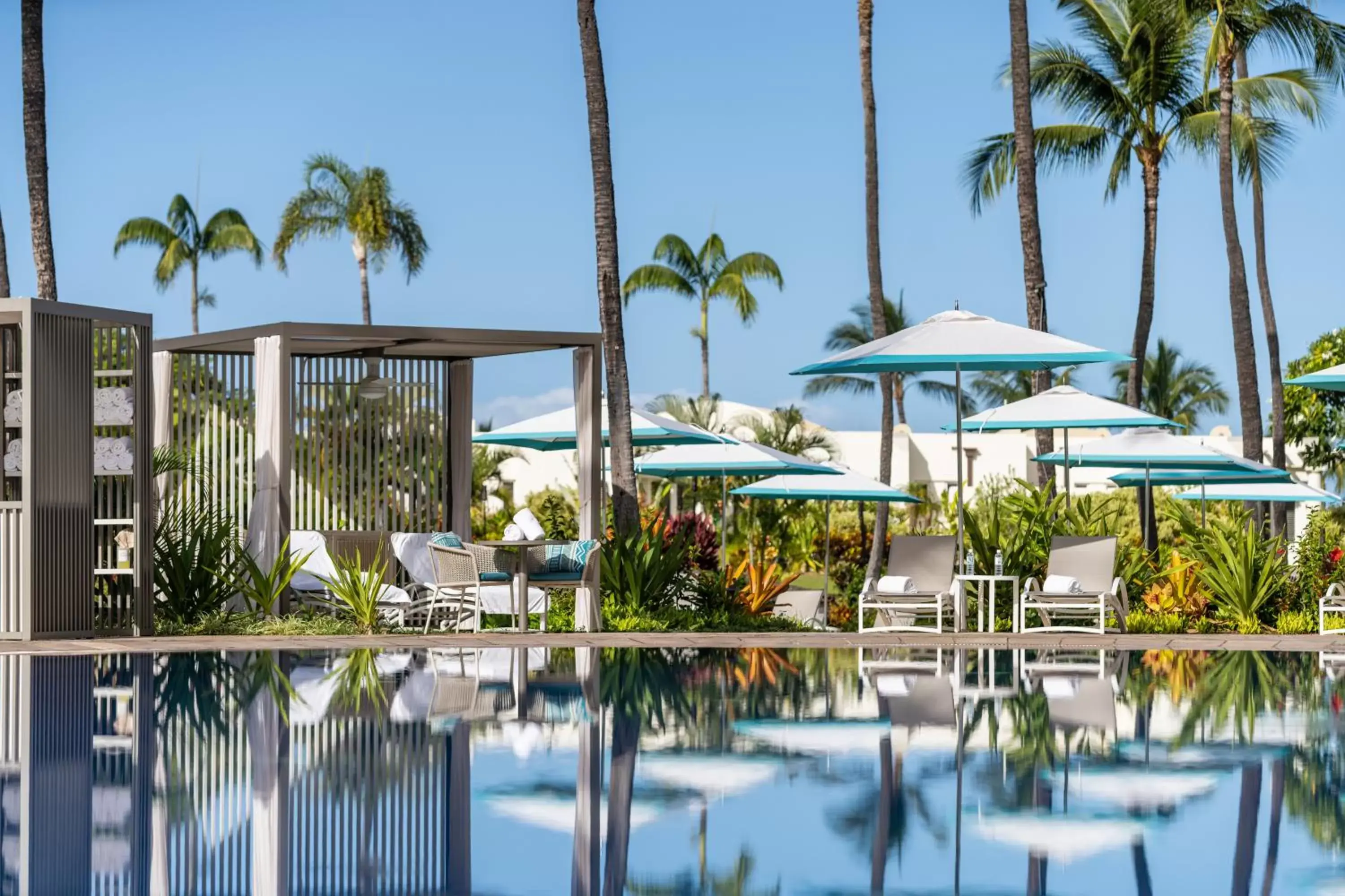 Swimming Pool in Fairmont Kea Lani, Maui