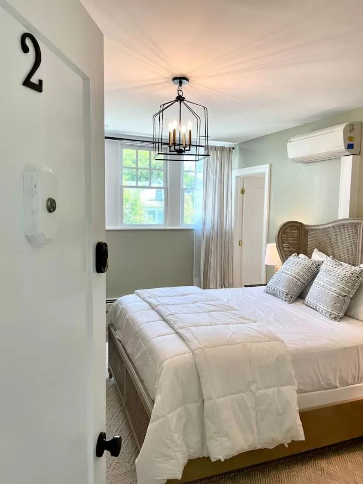 Bed in Buttonwood Boutique Hotel