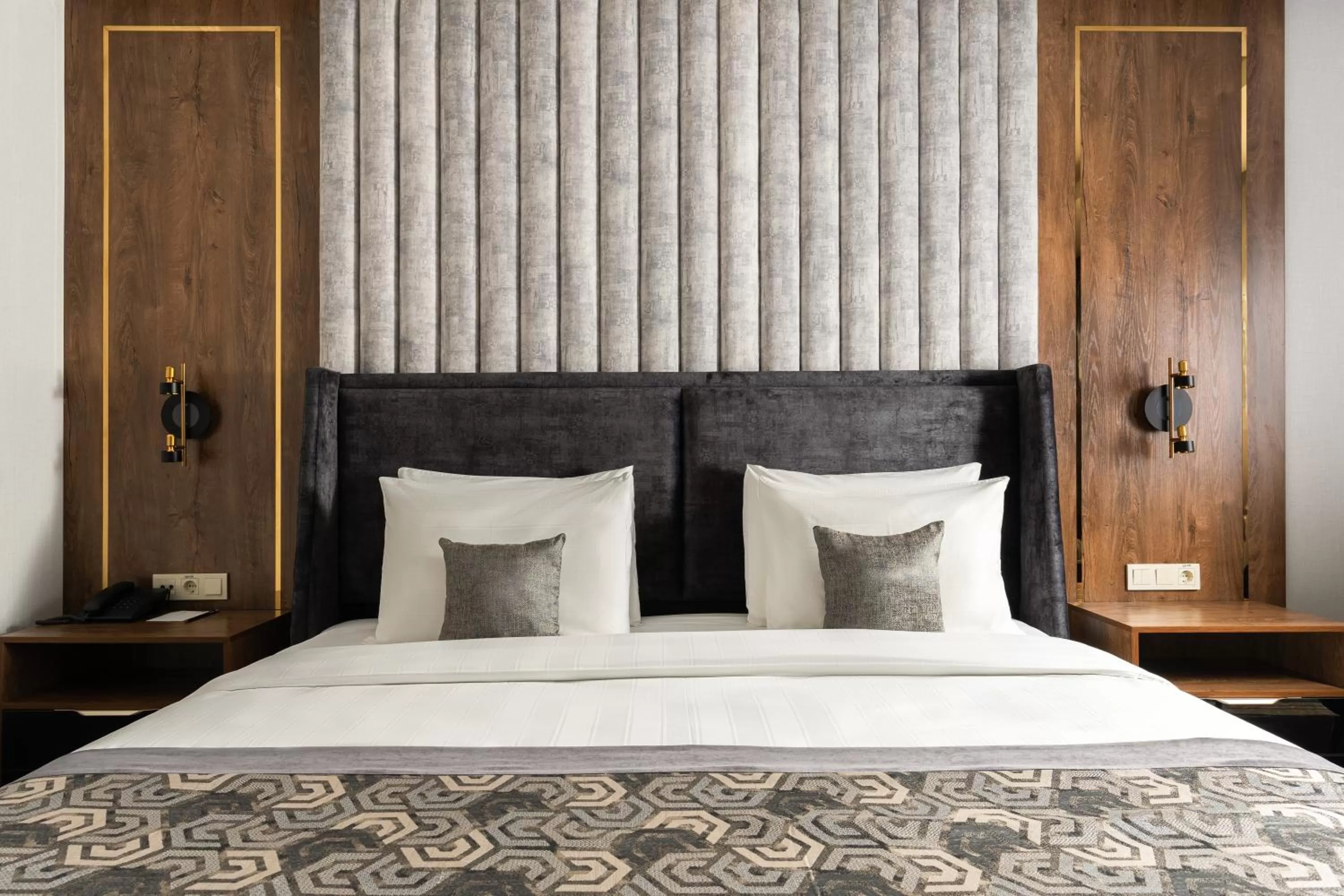 Bed in Shamsan Airport Hotel