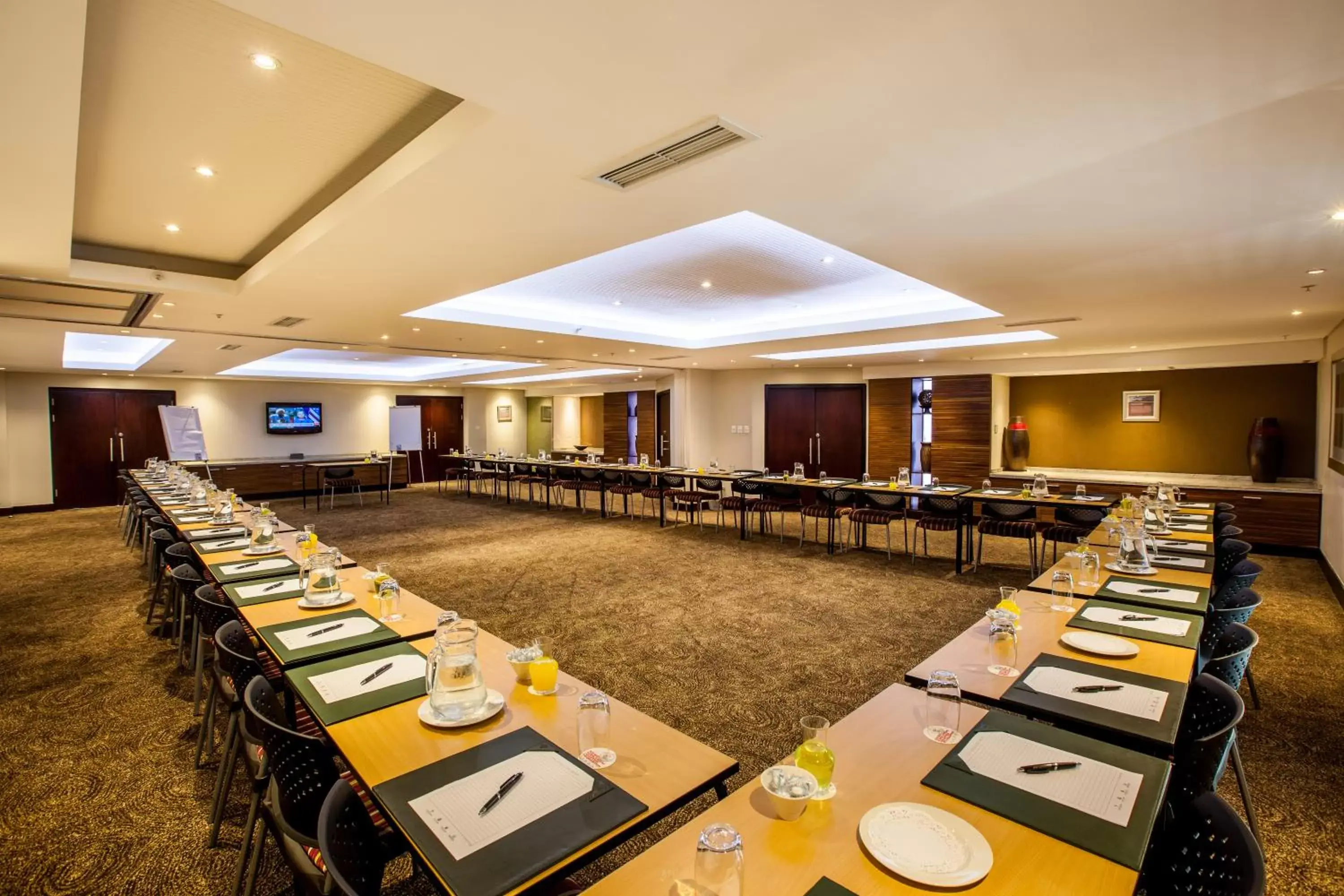 Meeting/conference room, Business Area/Conference Room in City Lodge Hotel at OR Tambo International Airport