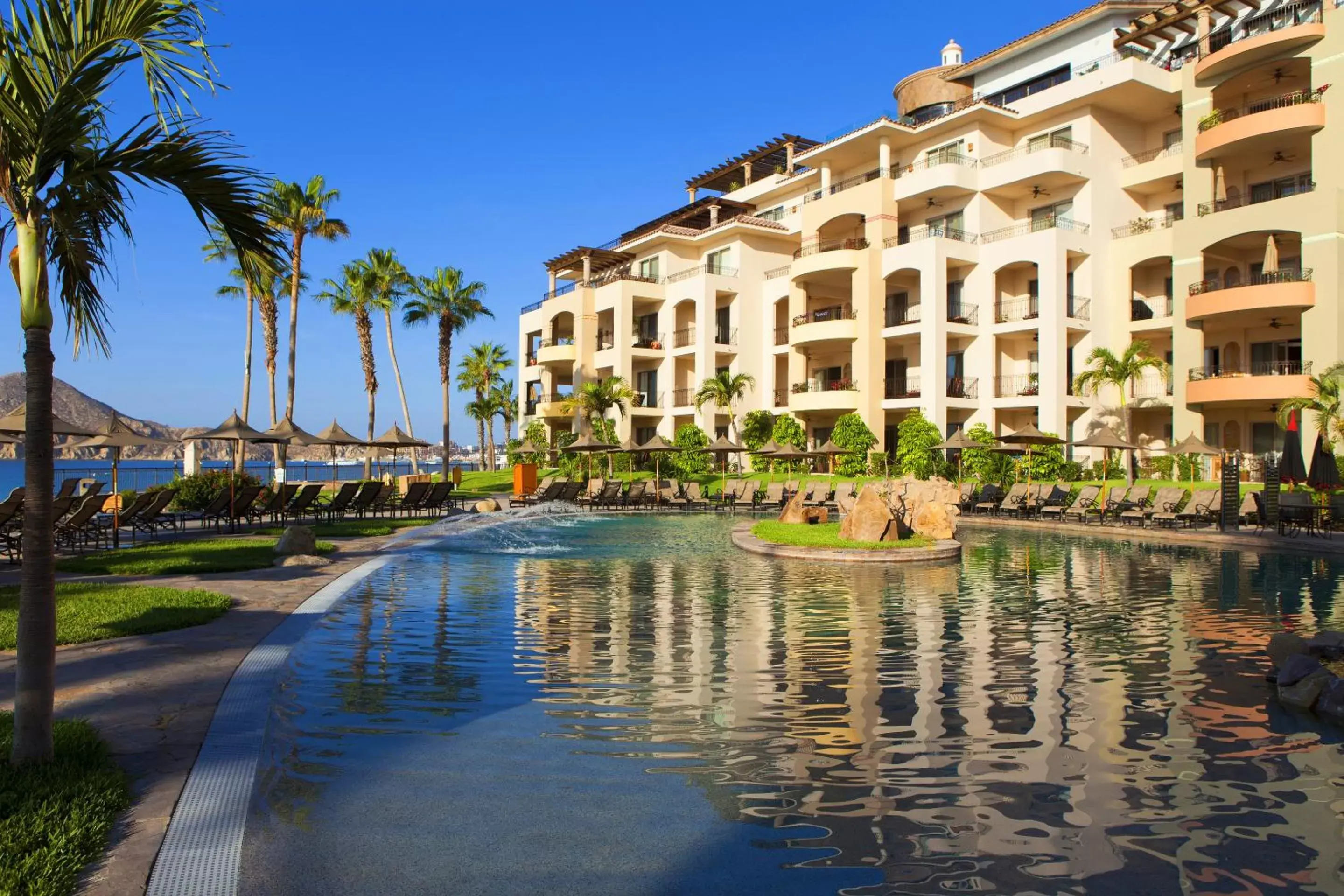 Swimming Pool in Villa la Estancia Beach Resort & Spa