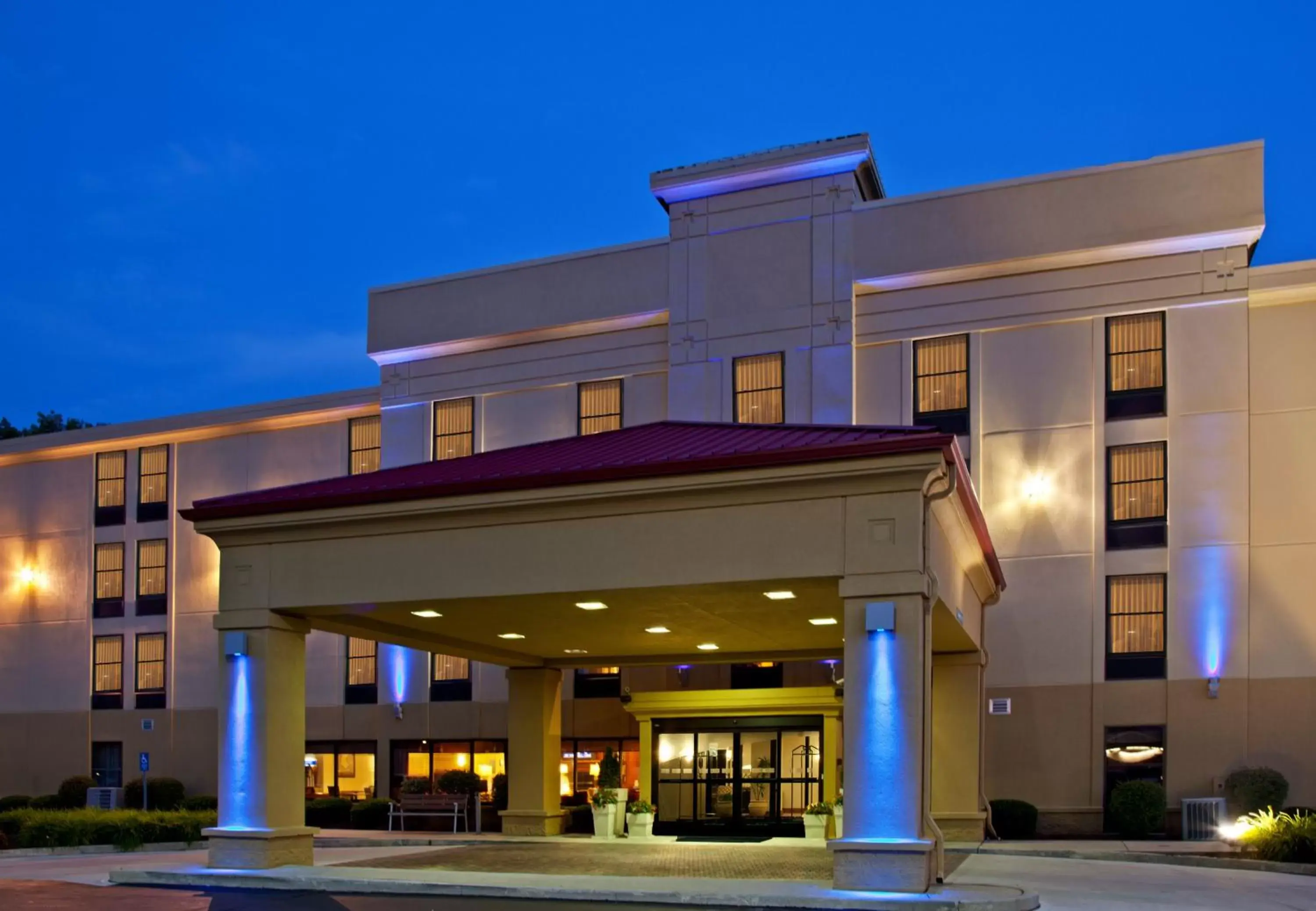 Property Building in Holiday Inn Express Indianapolis South, an IHG Hotel