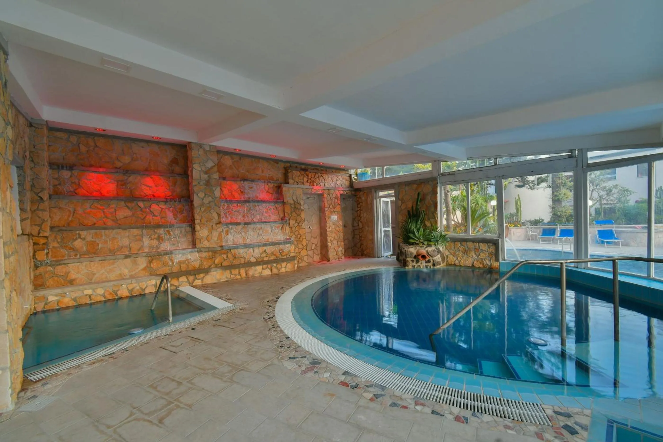 Solarium in Hotel Terme Saint Raphael