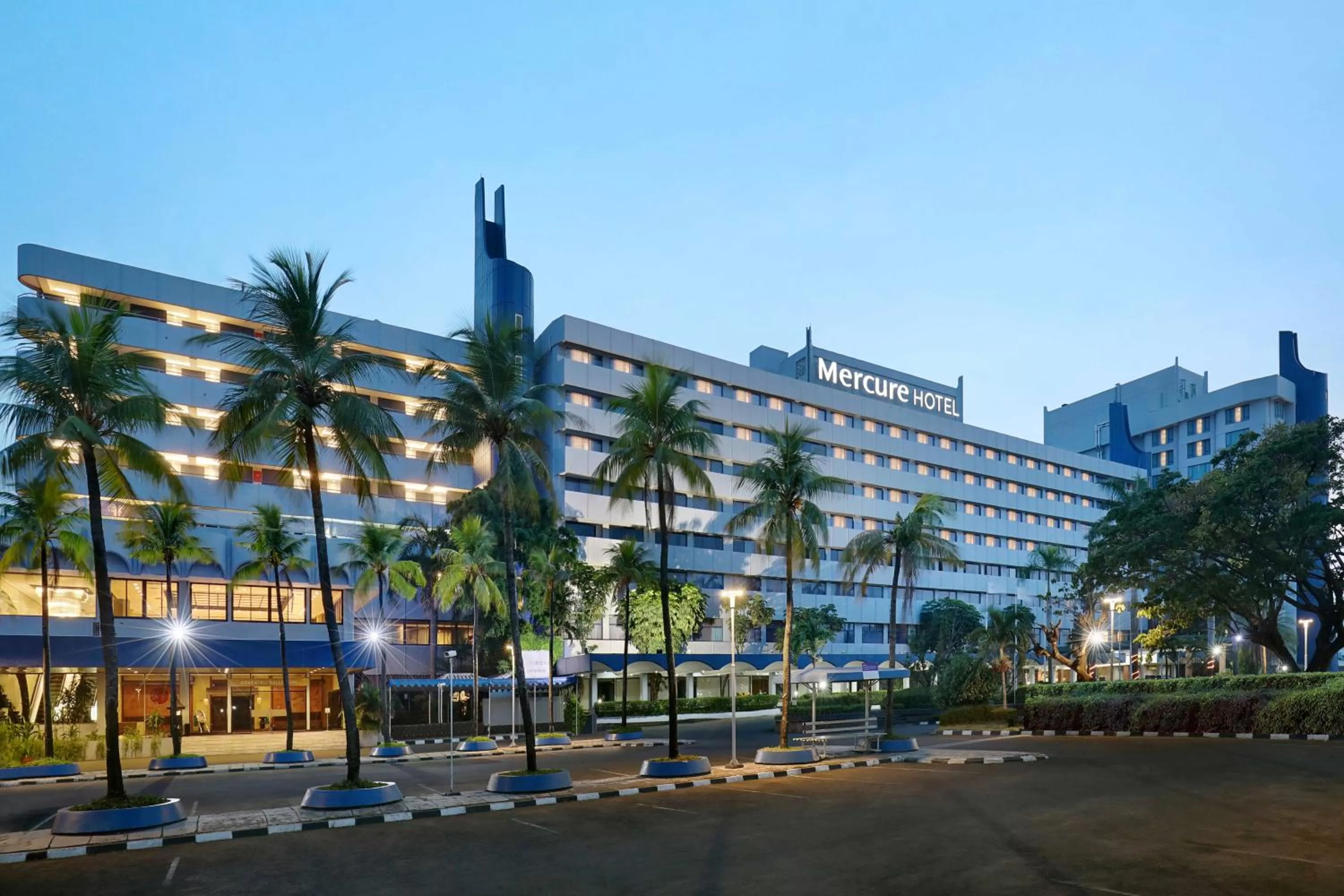 Facade/entrance in Mercure Convention Center Ancol