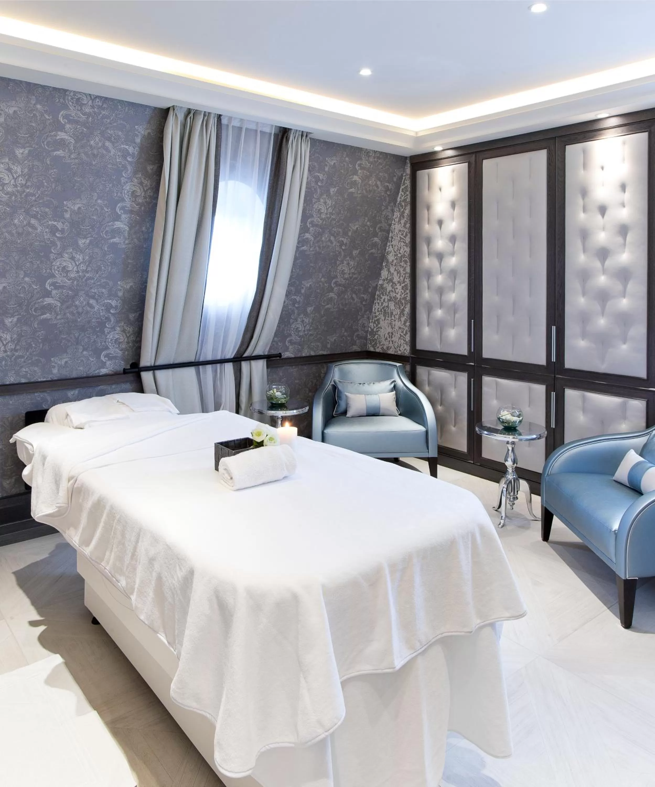 Spa and wellness centre/facilities, Bed in Le Grand Hotel de Cabourg - MGallery Collection