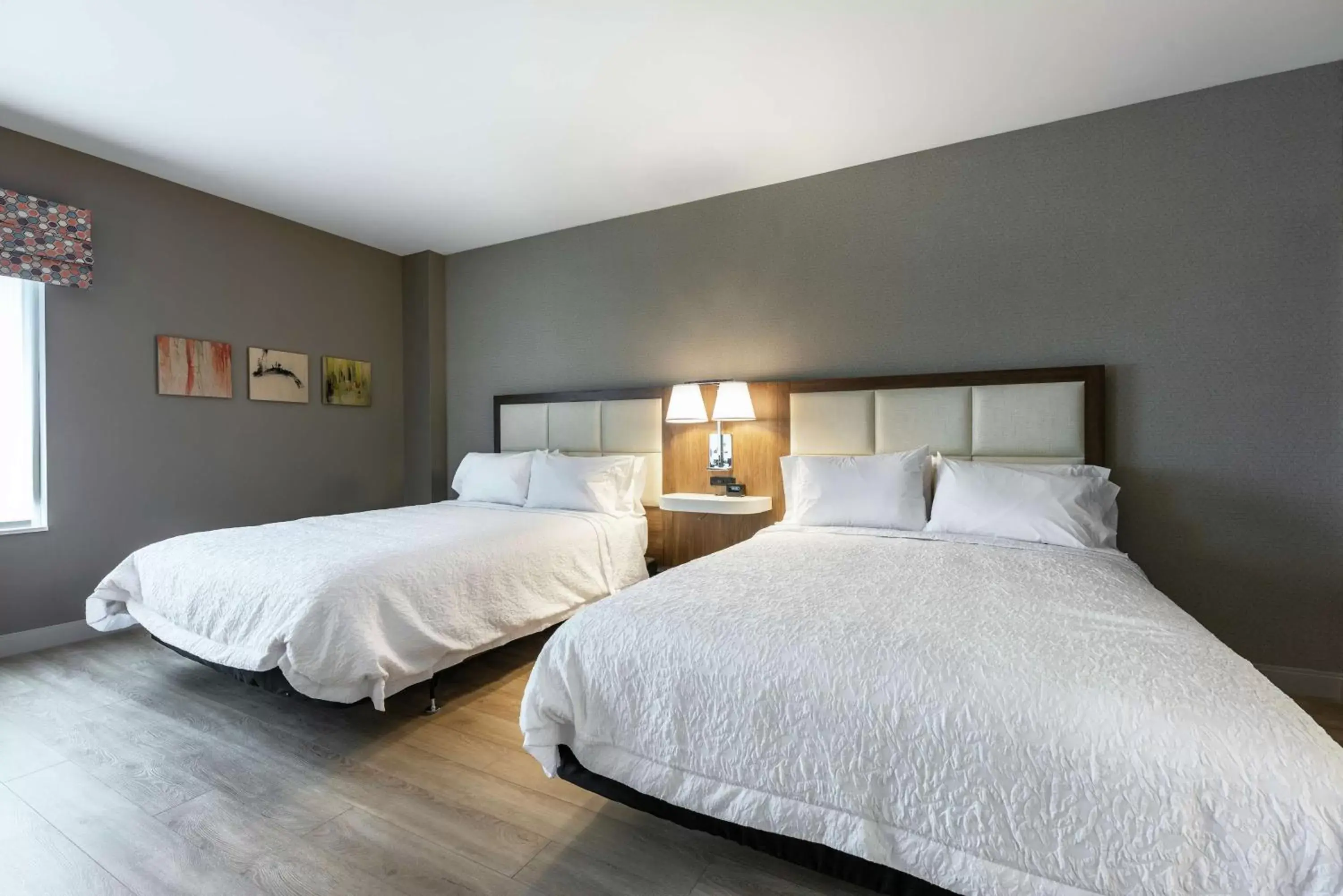 Bed in Hampton Inn & Suites Charlottetown