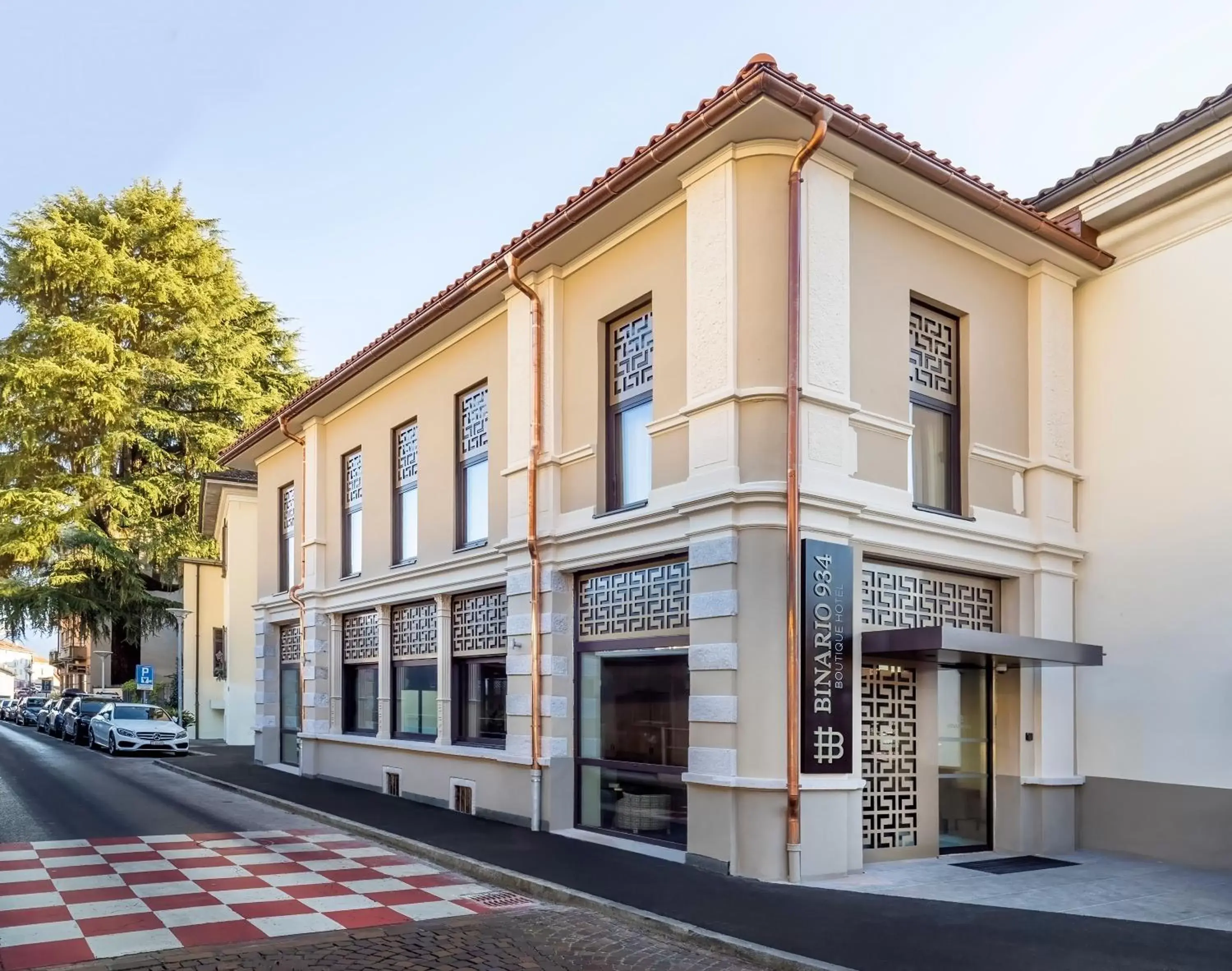 Property building in Smart Hotel Binario - Self Check-In Property building in Smart Hotel Binario - Self Check-In