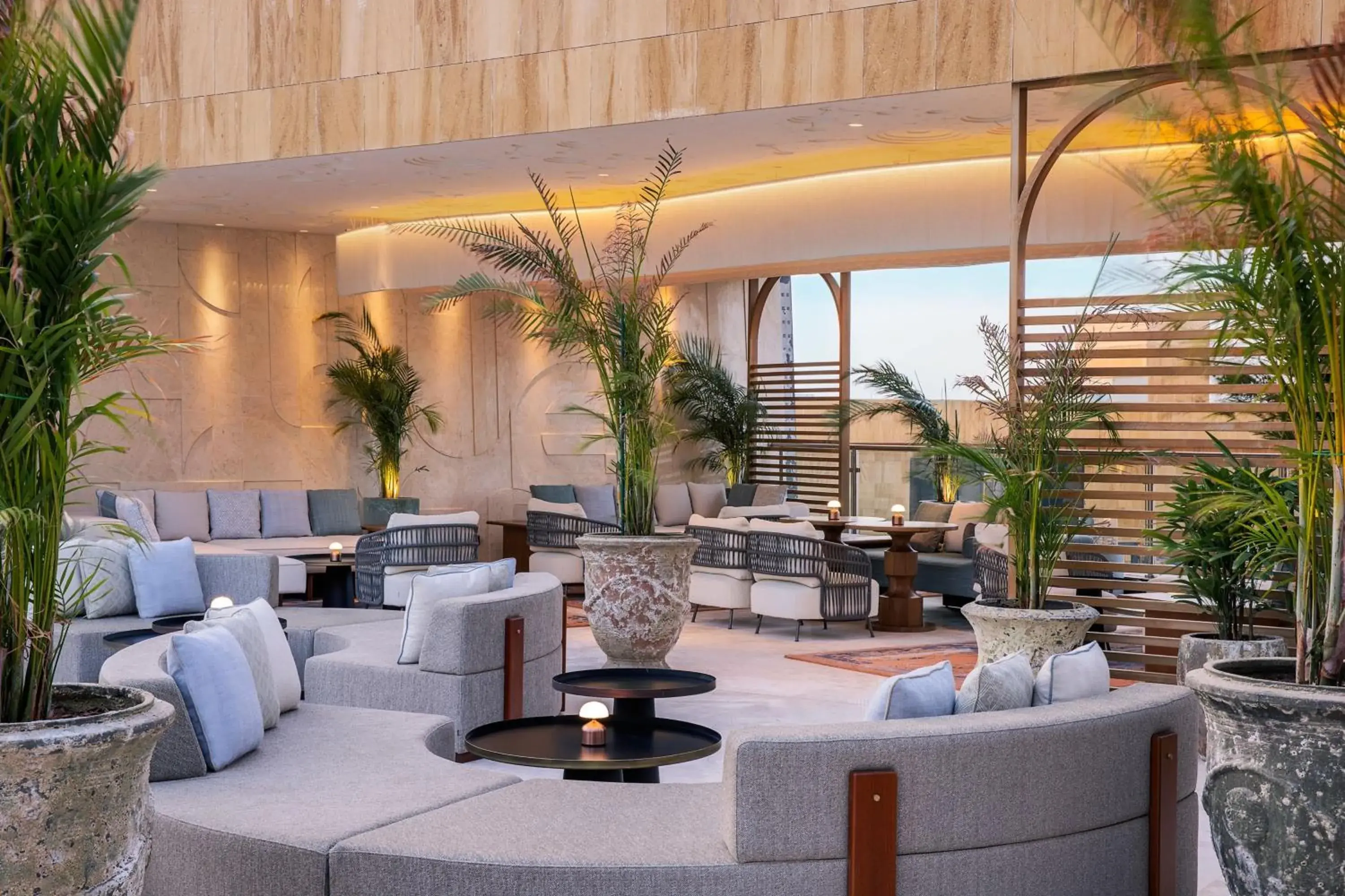 Lounge or bar in The St. Regis Riyadh