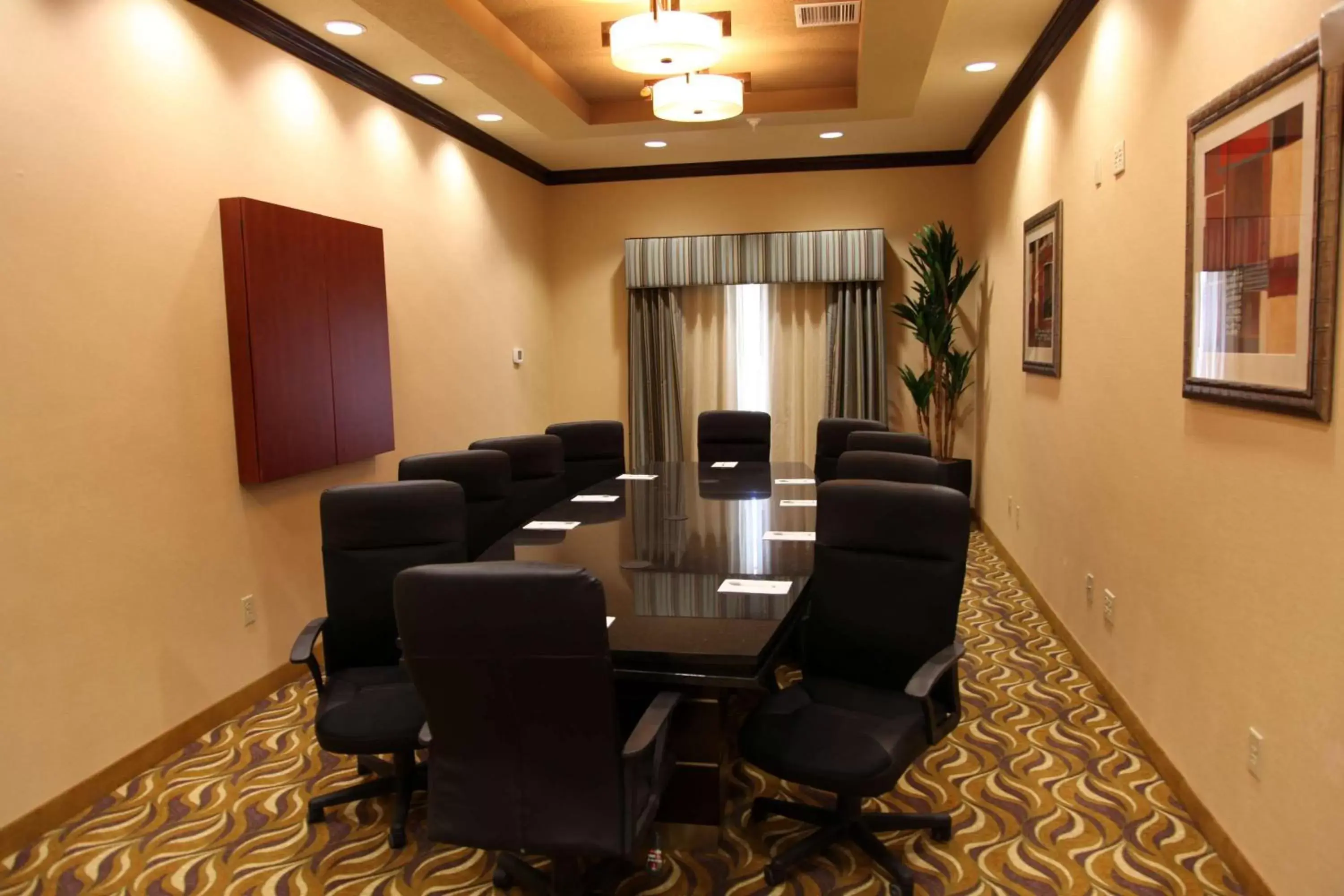 Meeting/conference room in Hampton Inn & Suites Carlsbad