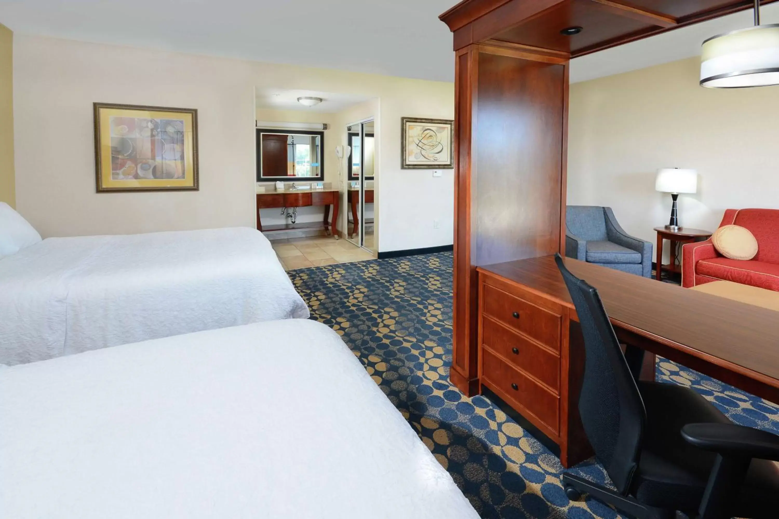 Bedroom, Bed in Hampton Inn & Suites Huntersville