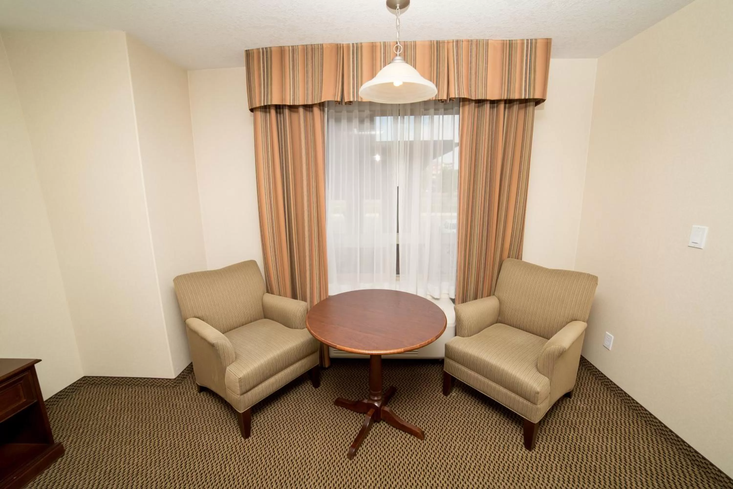 Photo of the whole room in Holiday Inn Express & Suites Drayton Valley by IHG