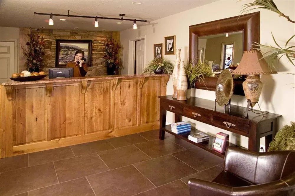 Lobby/Reception in Claridge Inn - St. George