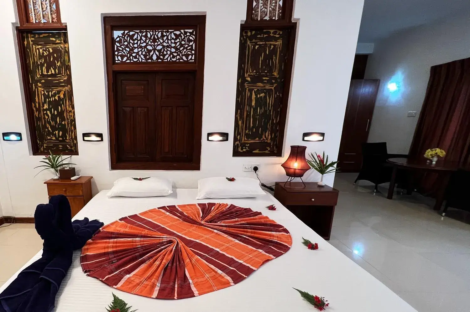 Garden view, Bed in Gomez Place Garden view, Bed in Gomez Place